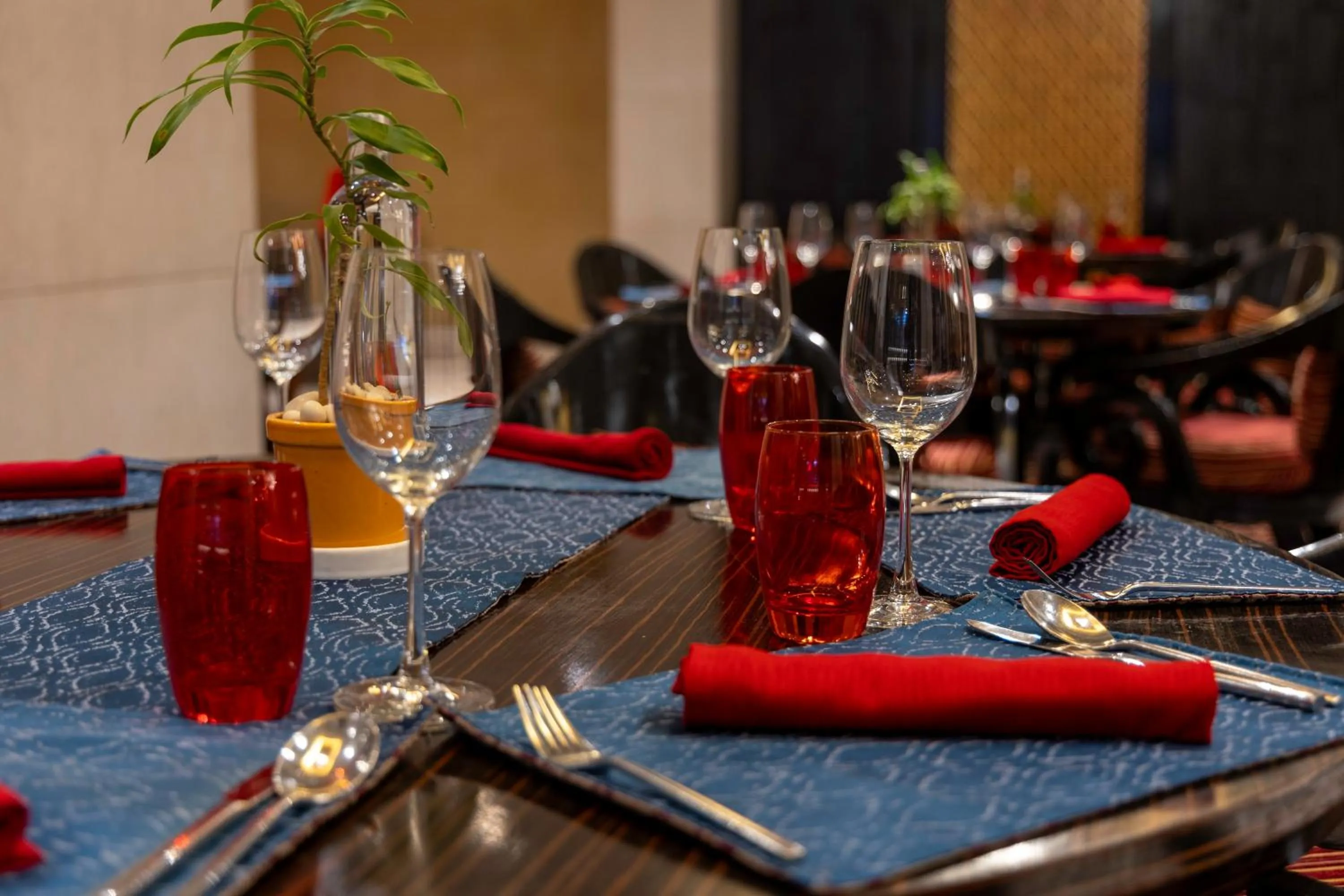 Restaurant/places to eat in Vivanta Hyderabad, Begumpet