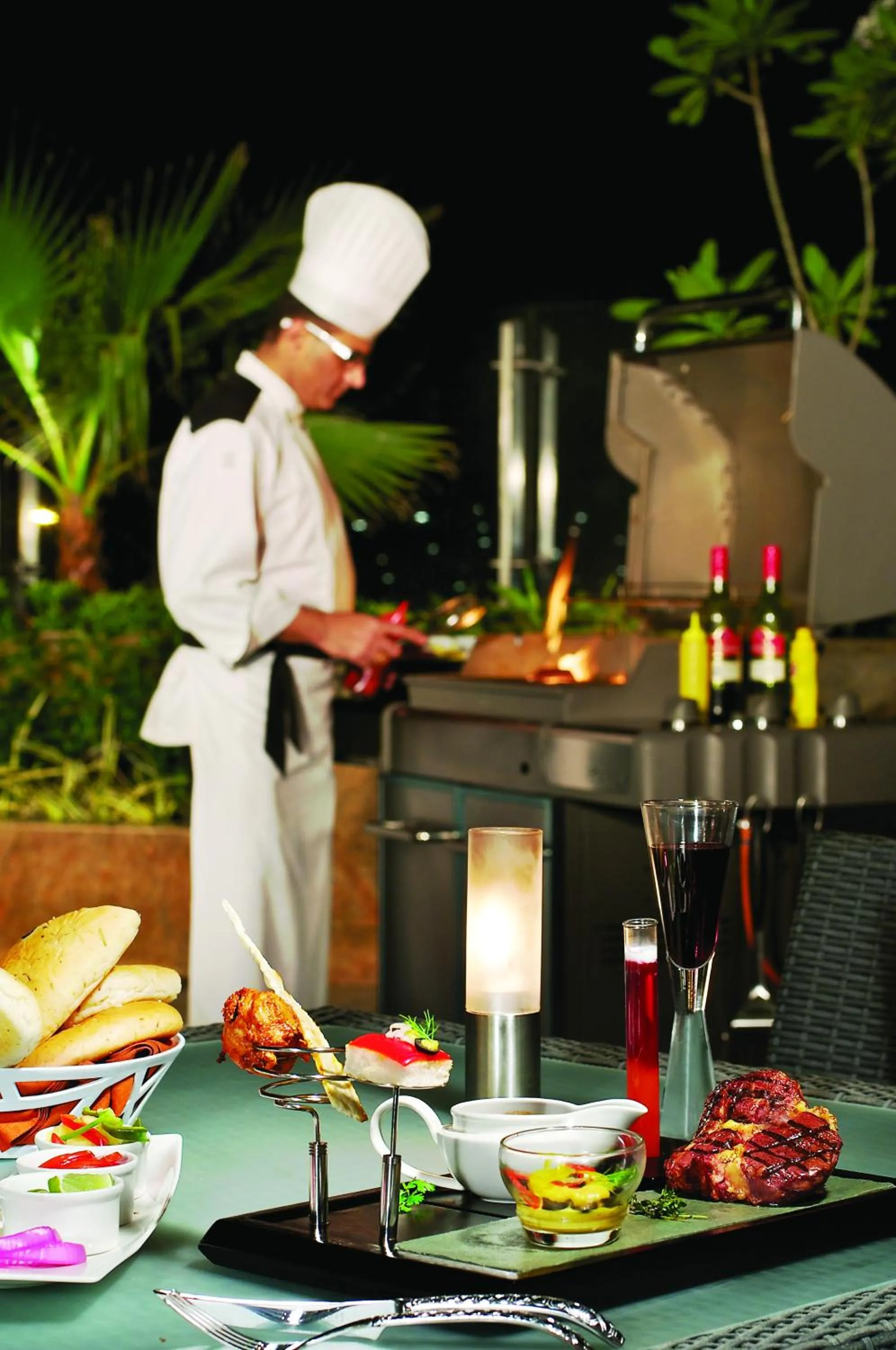 Restaurant/places to eat in Vivanta Hyderabad, Begumpet