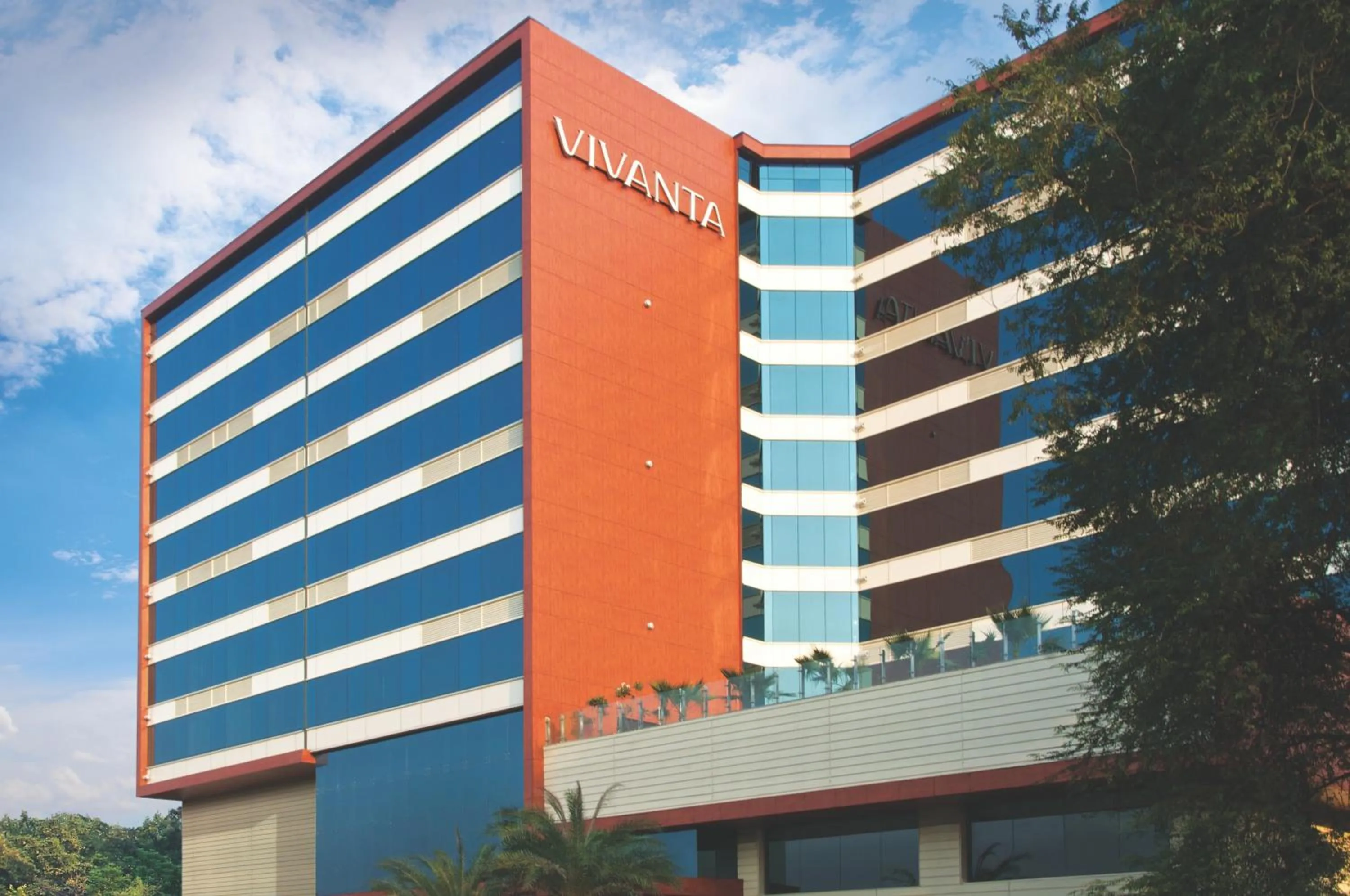 Facade/entrance in Vivanta Hyderabad, Begumpet