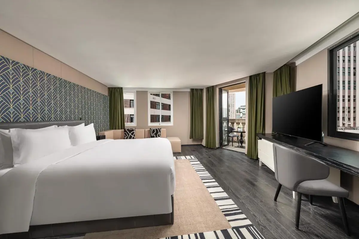Superior Suite with Balcony in JingLai Bushe Hotel Bund Nanjing West Road Shanghai Superior Suite with Balcony in JingLai Bushe Hotel Bund Nanjing West Road Shanghai