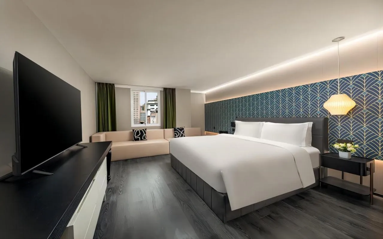 View (from property/room), Bed in JingLai Bushe Hotel Bund Nanjing West Road Shanghai