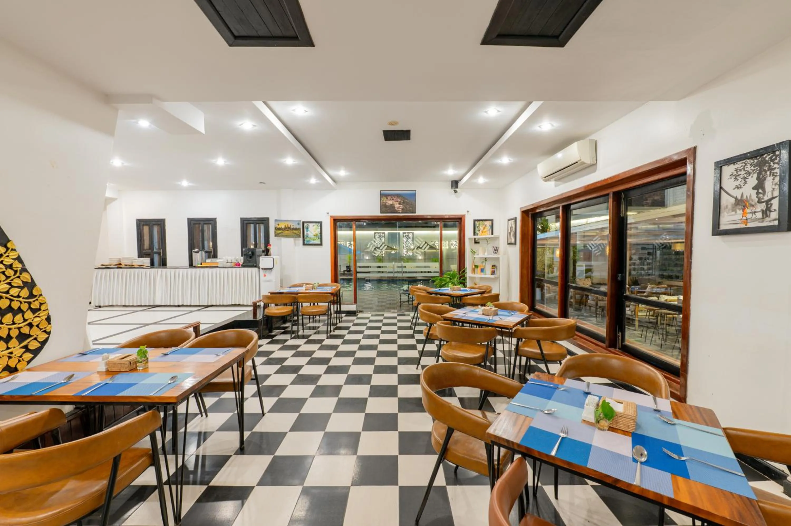 Restaurant/places to eat in The Sanctuary Residence