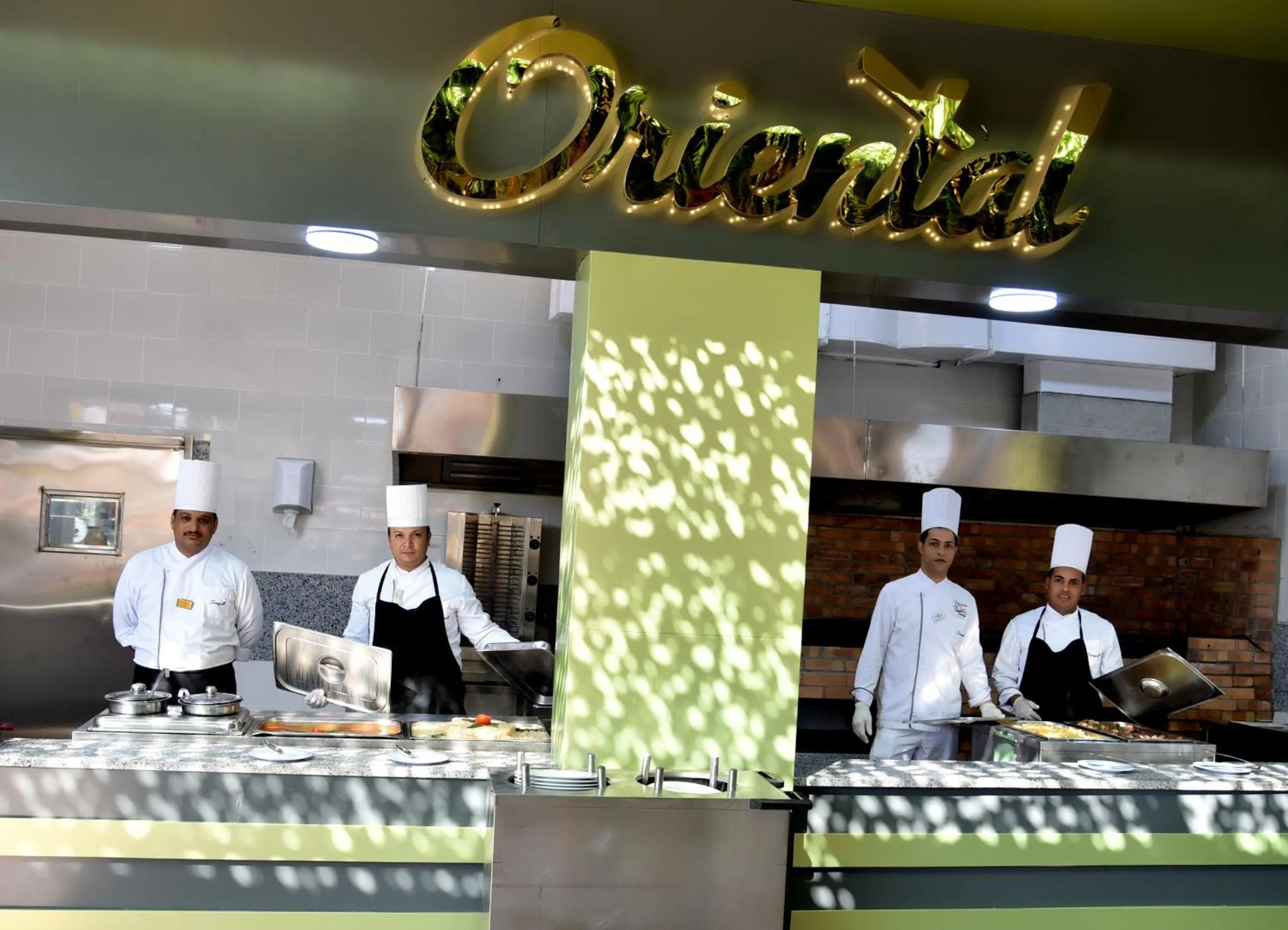 Restaurant/places to eat in Seagull Beach Resort - Families and Couples Only