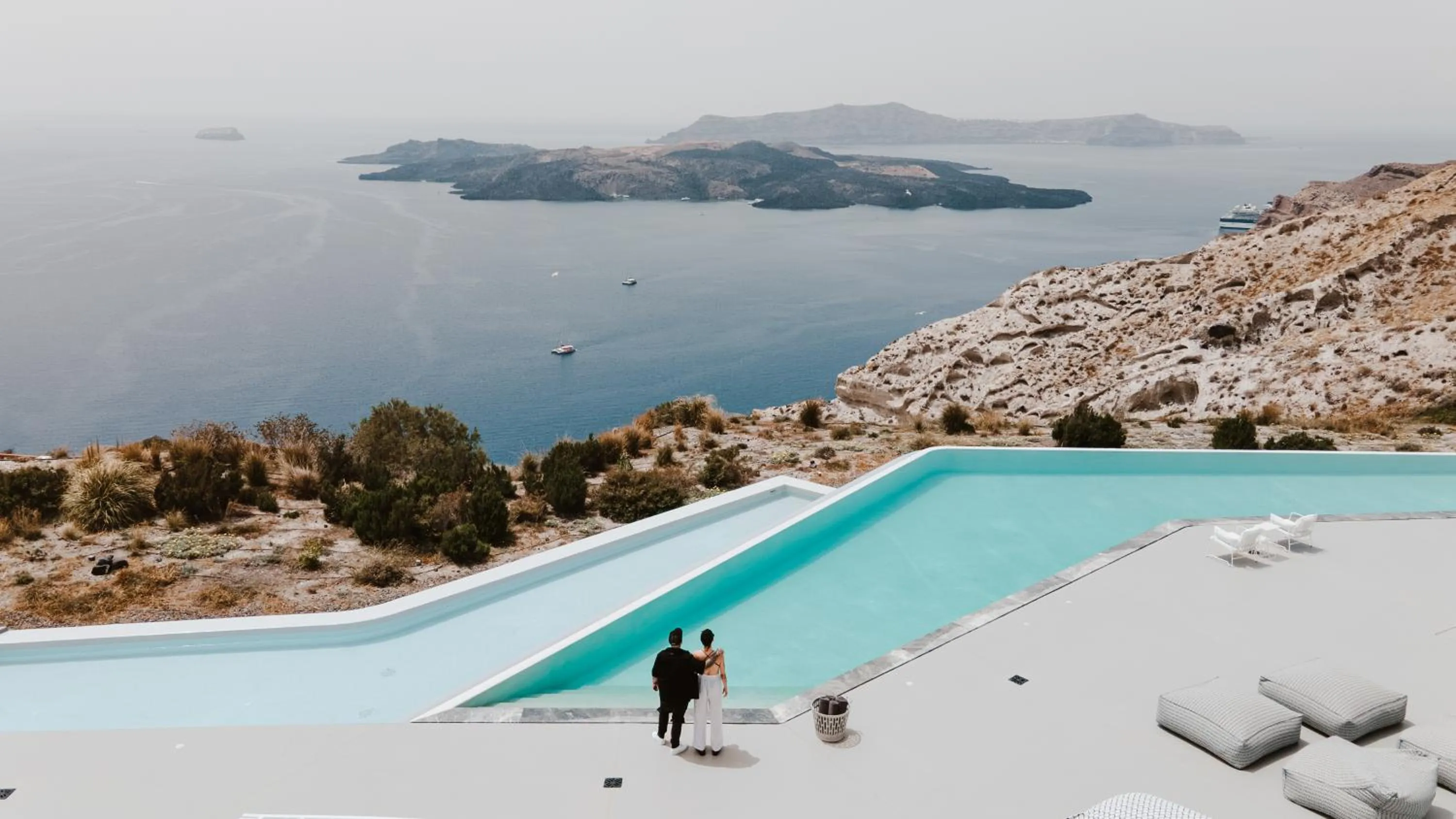 Erosantorini Estate
