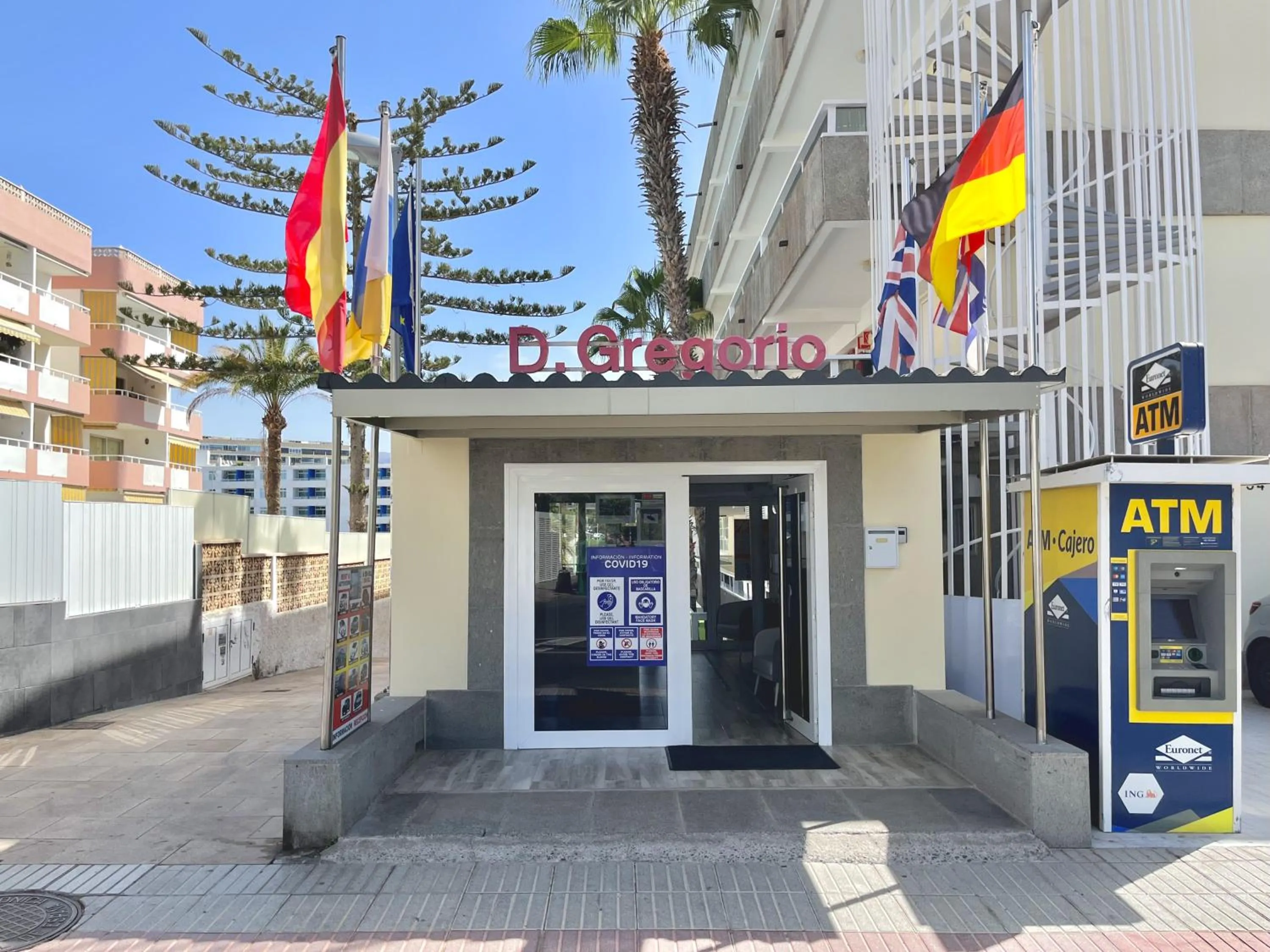 Facade/entrance in Don Gregorio
