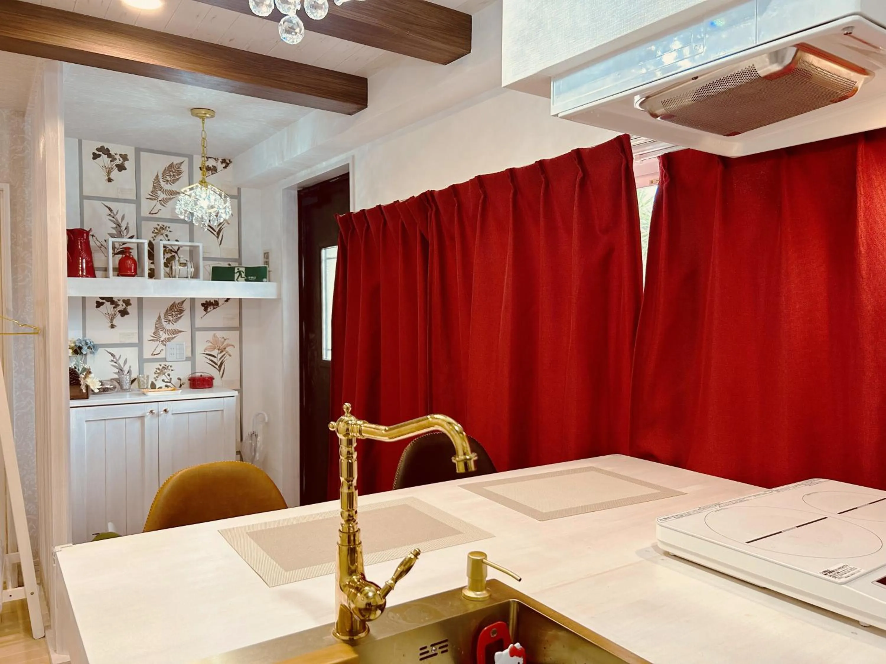 Bedroom, Bed in Ocean Villa Tin Gala