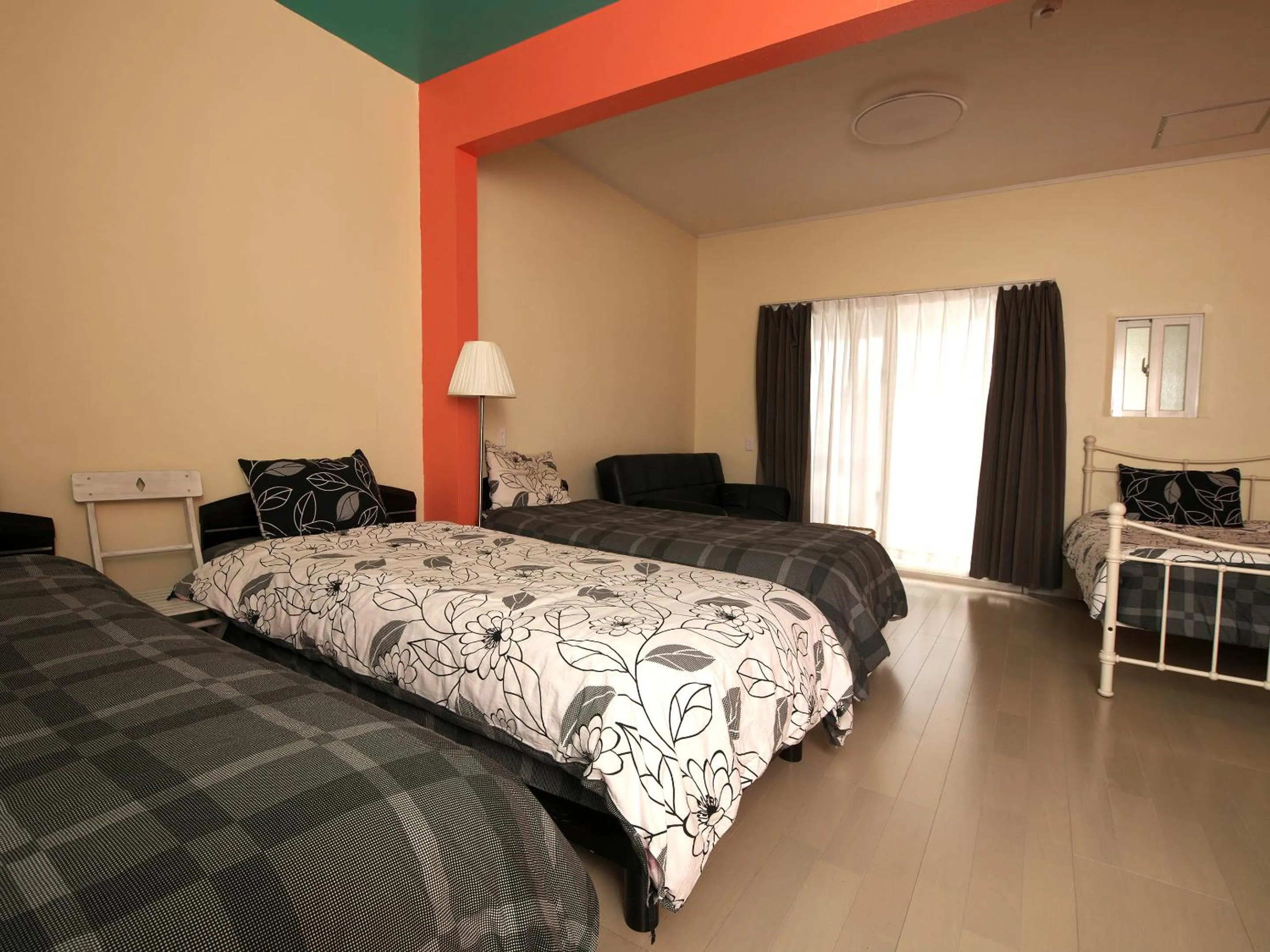 Photo of the whole room, Bed in Ocean Villa Tin Gala