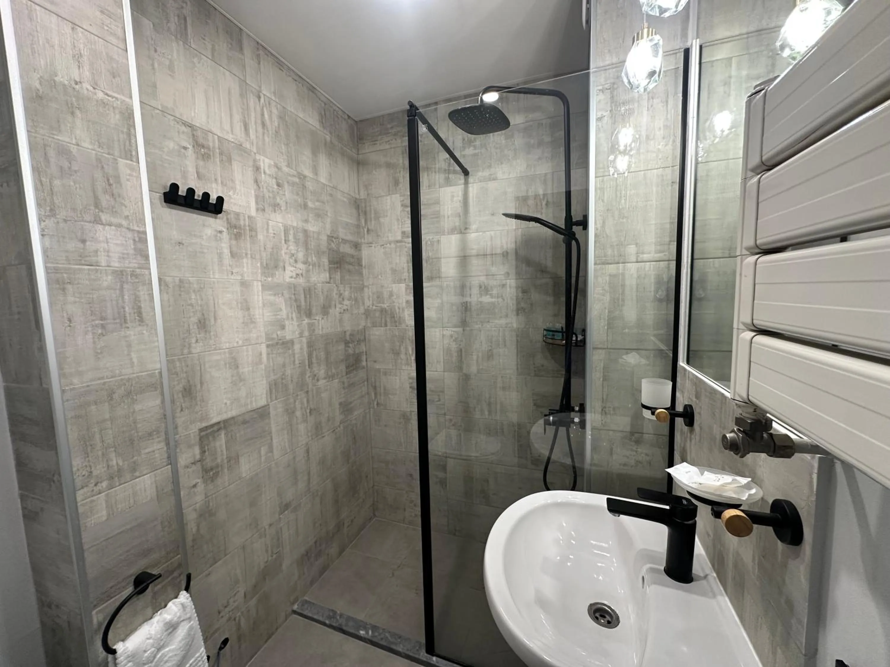 Shower in Iliani Hotel