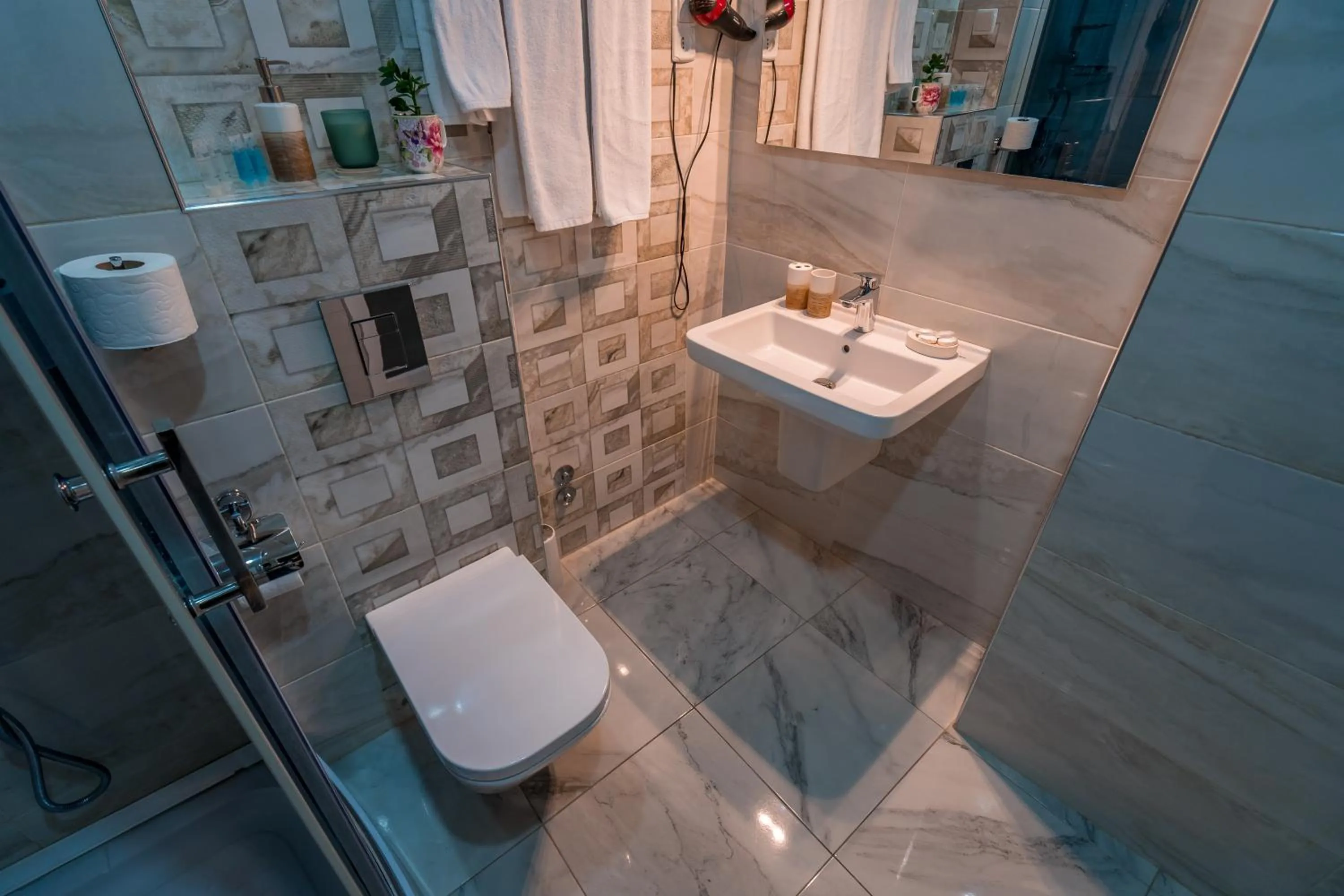 Bathroom in Iliani Hotel