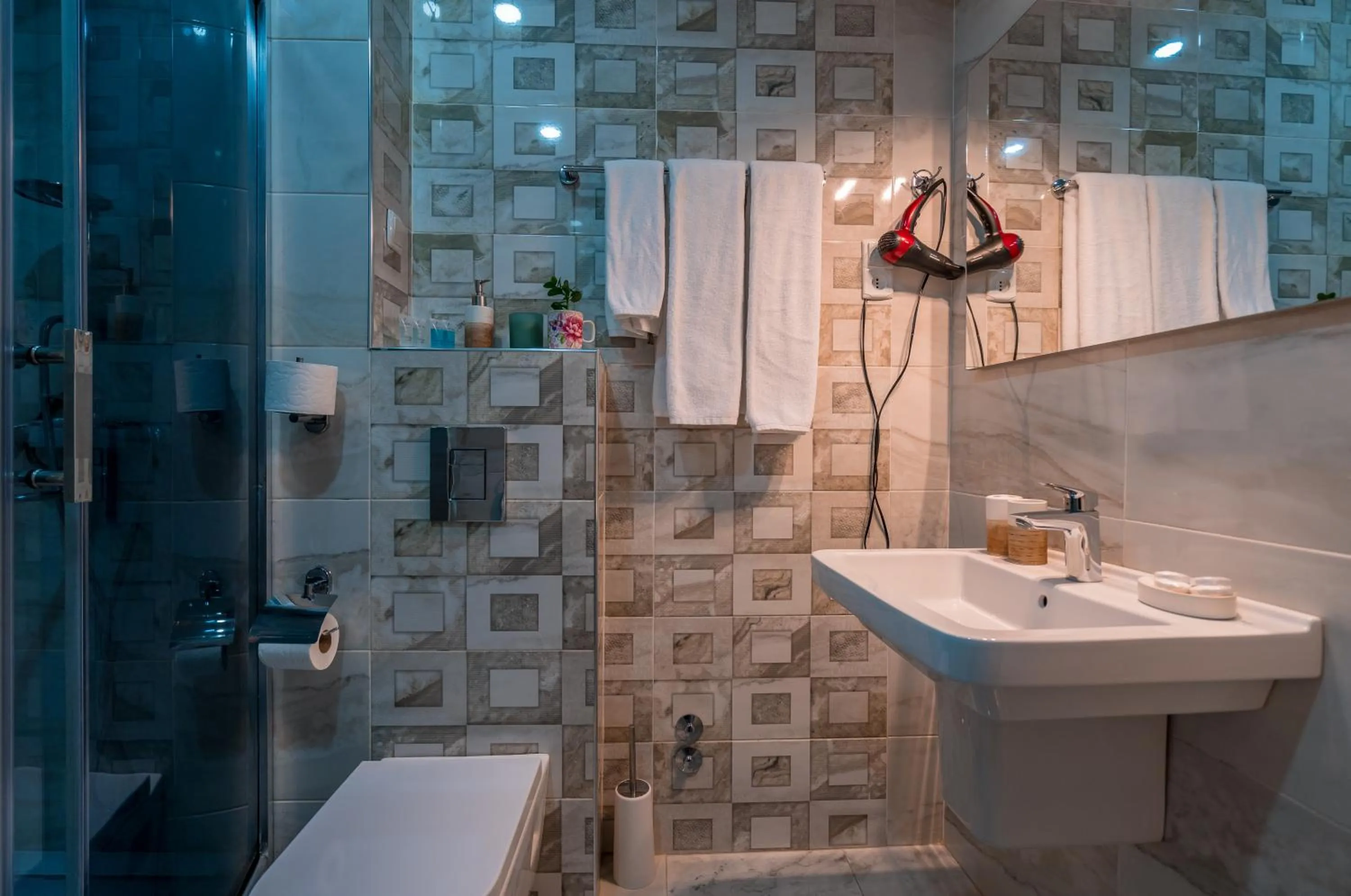 Bathroom in Iliani Hotel