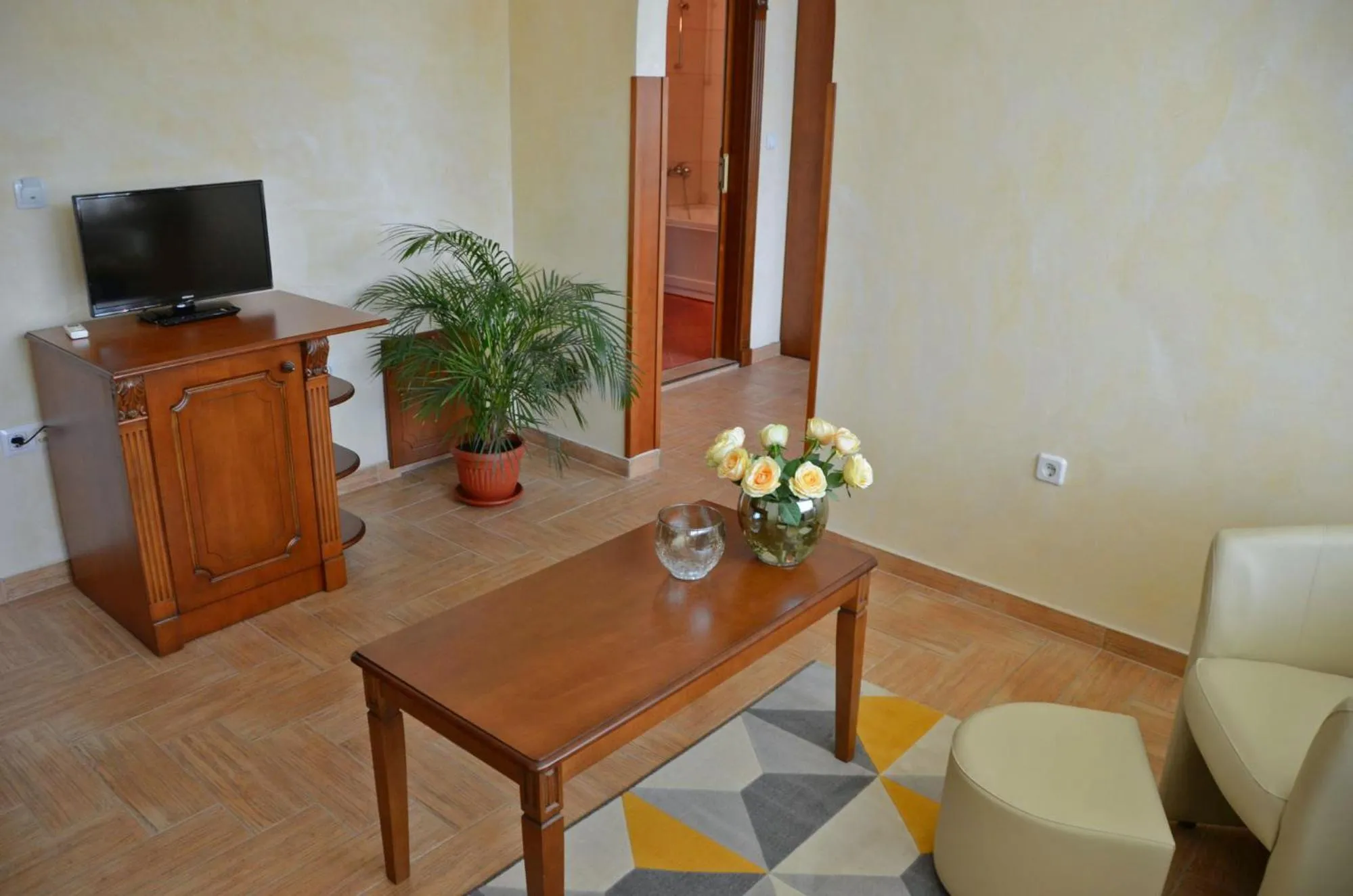 Living room in Central West Hotel