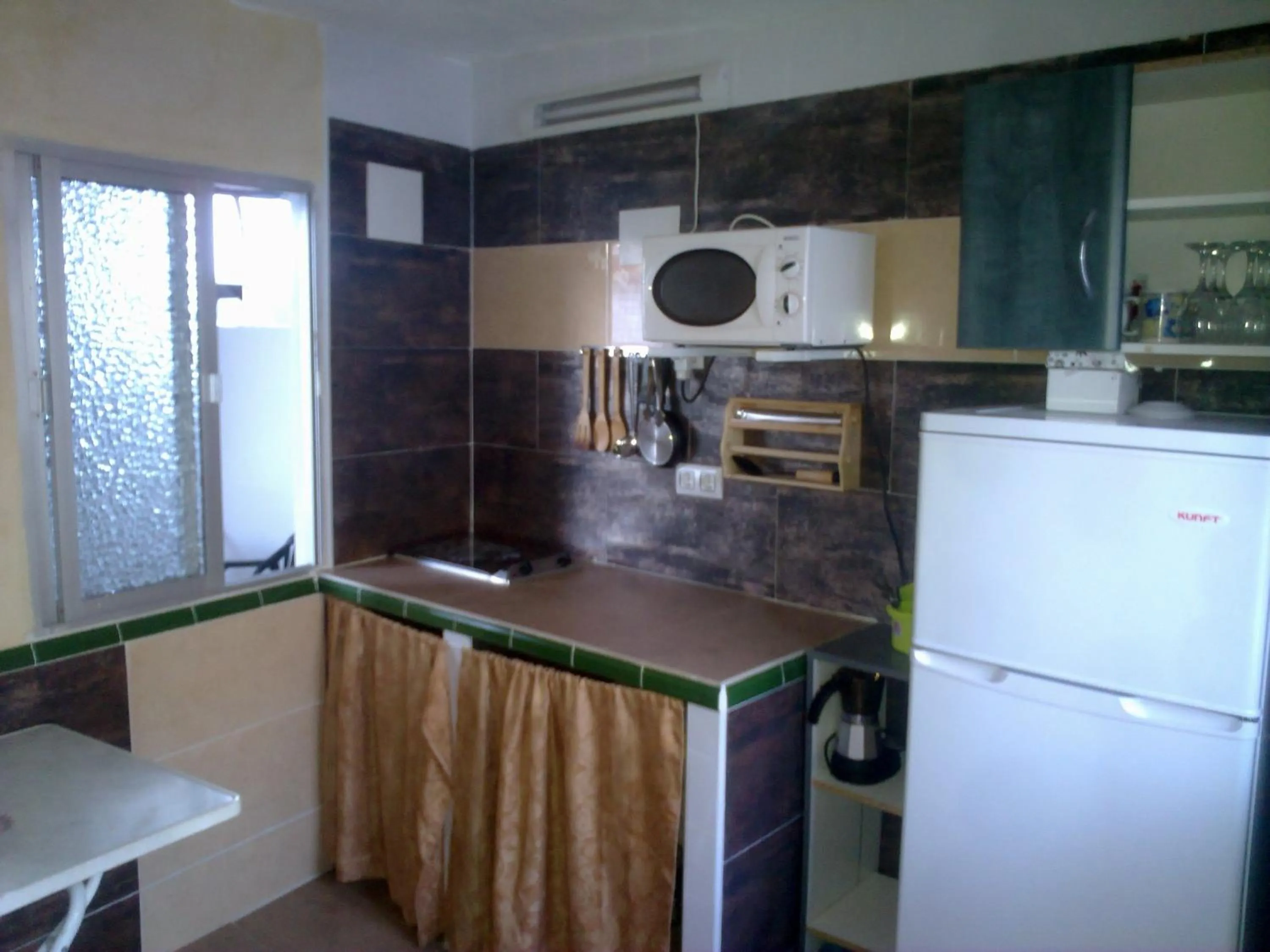 Kitchen or kitchenette in Hospedaje Lisboa Algeciras P Ca 0214 y A Ca 0232