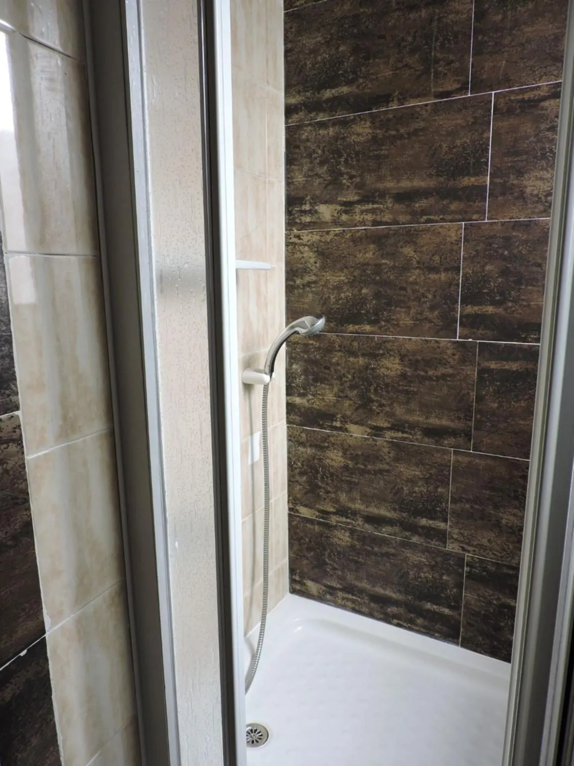 Bathroom in Hospedaje Lisboa Algeciras P Ca 0214 y A Ca 0232