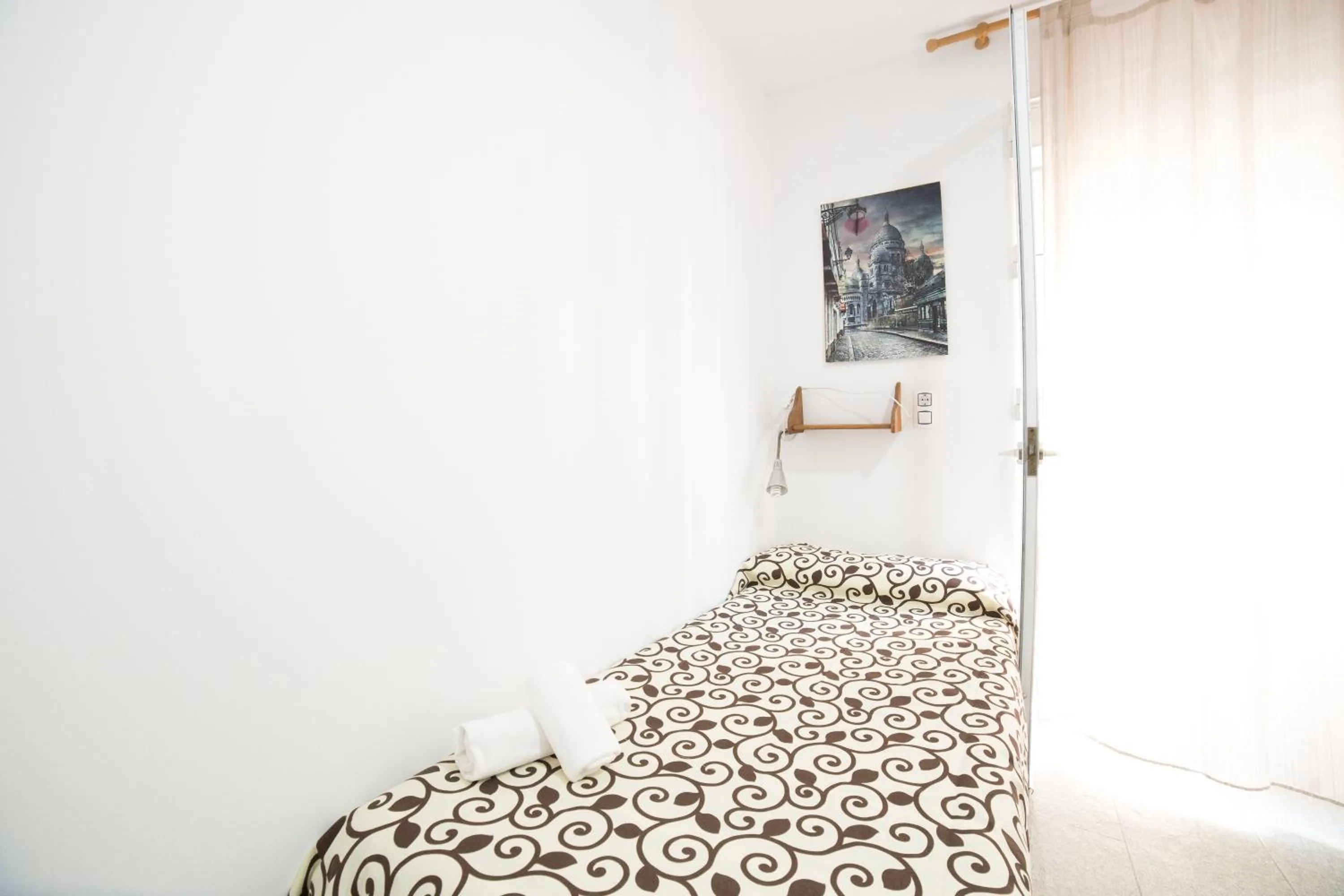 Bathroom, Bed in Hospedaje Lisboa Algeciras P Ca 0214 y A Ca 0232