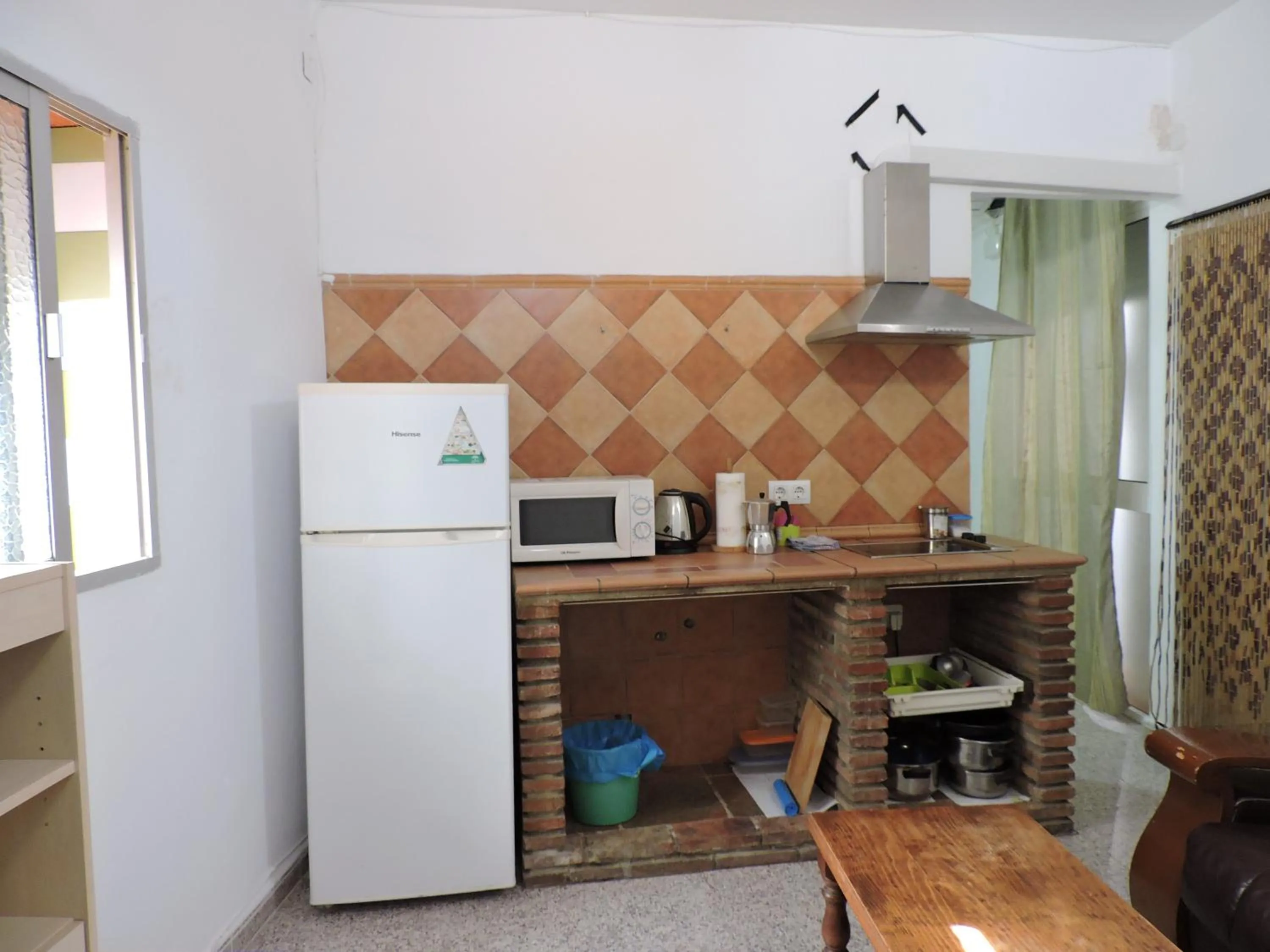 stove in Hospedaje Lisboa Algeciras P Ca 0214 y A Ca 0232