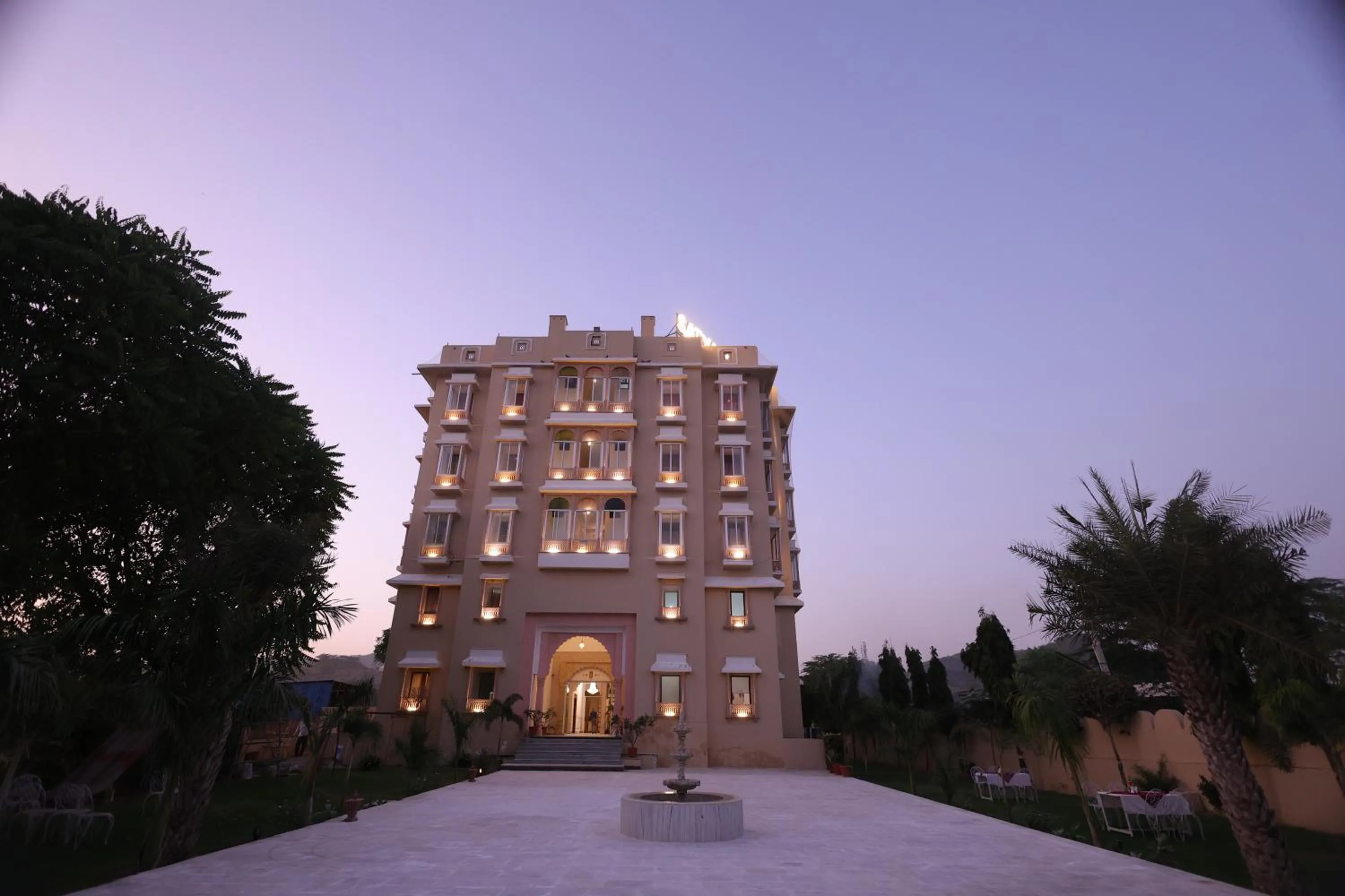 Facade/entrance in Satyam Palace Resort