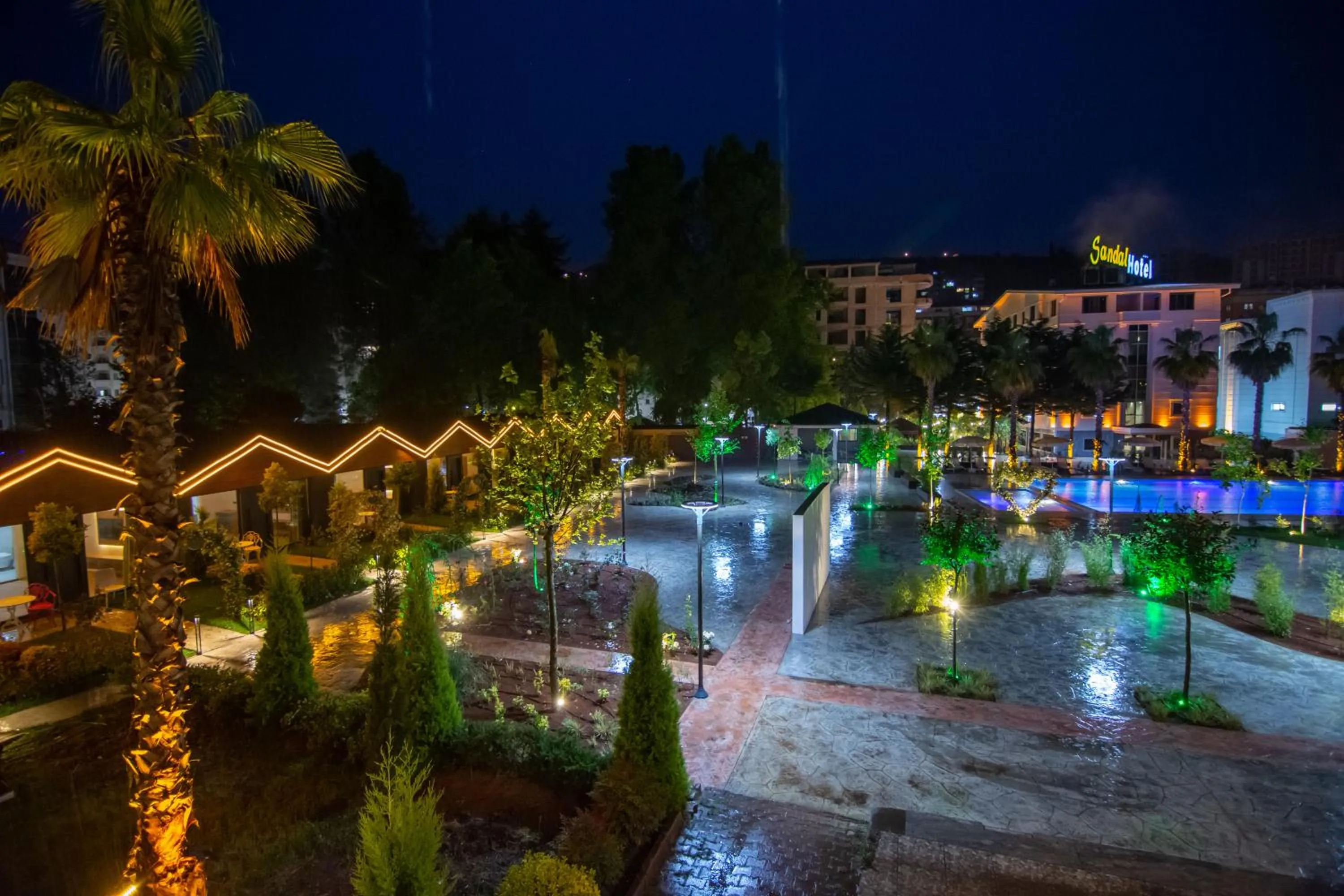 Green Palace Suite Hotel