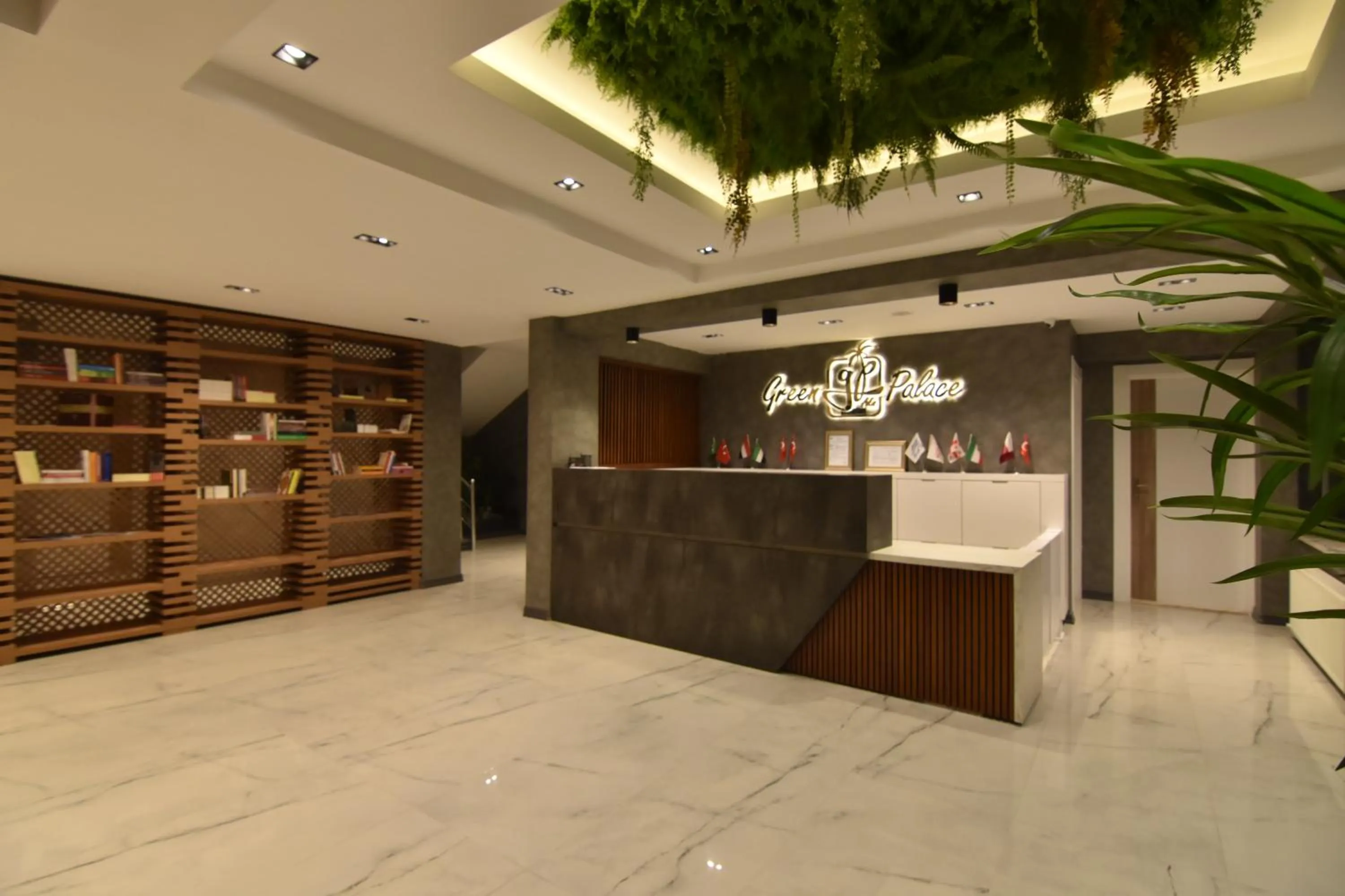 Green Palace Suite Hotel