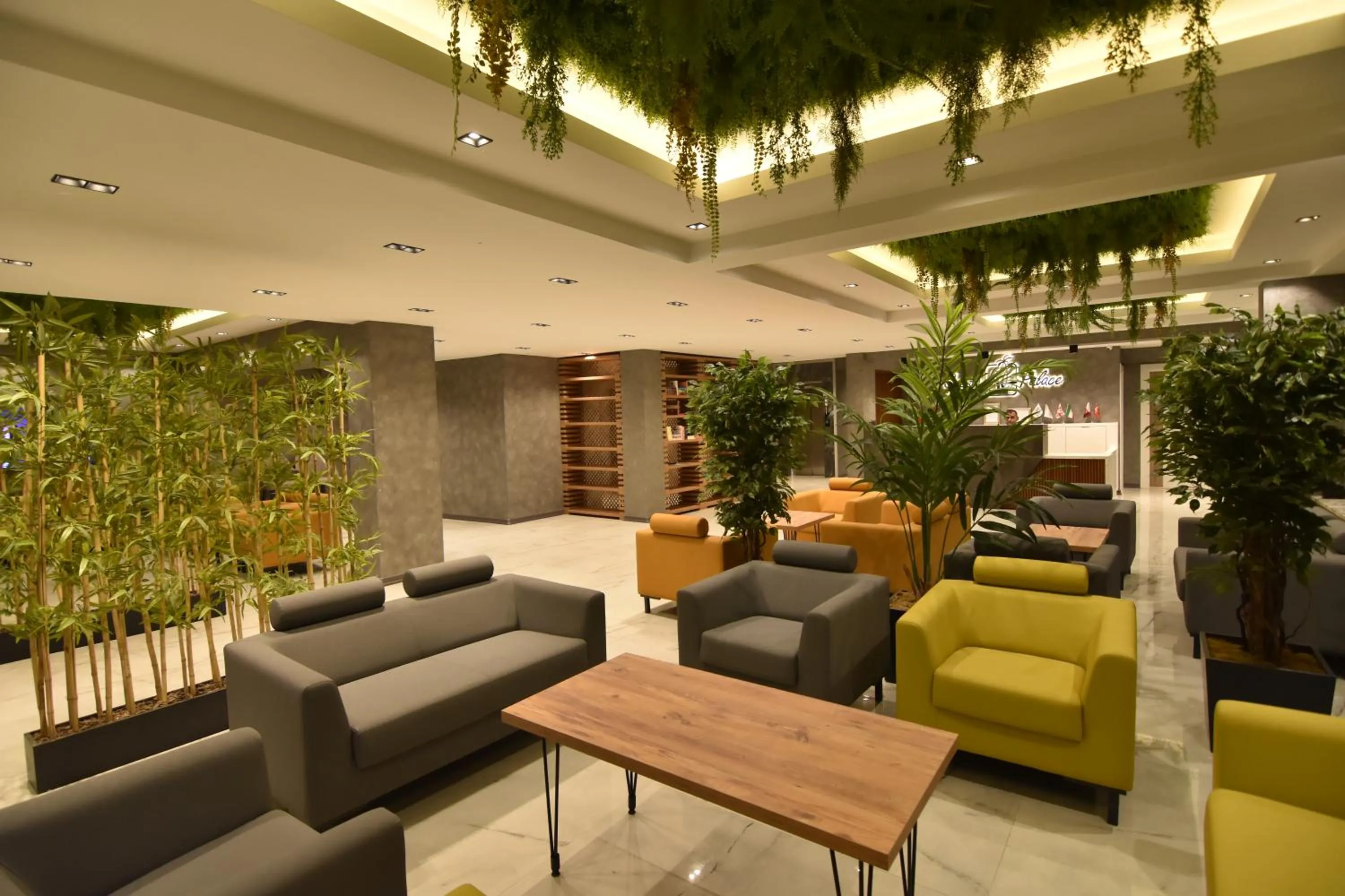 Green Palace Suite Hotel