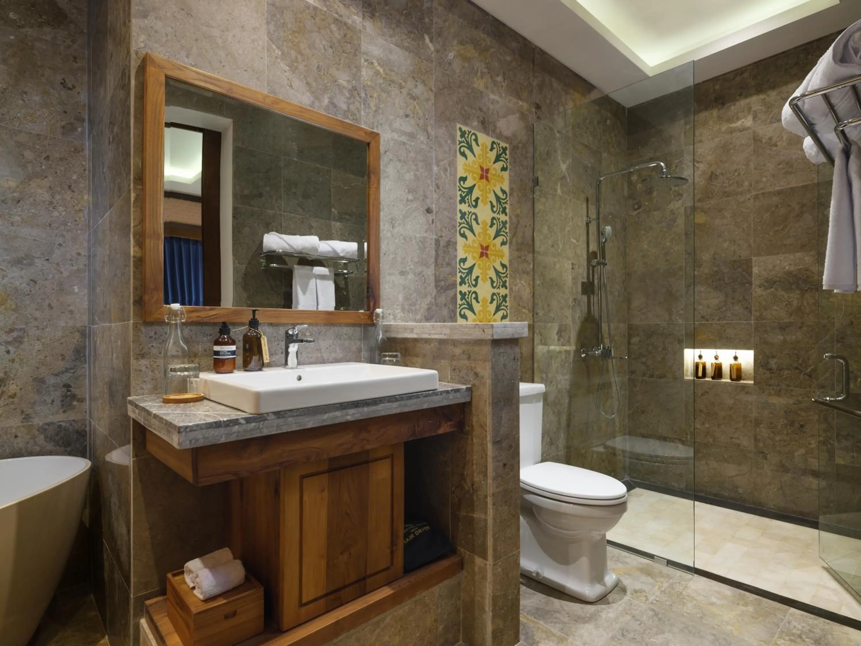 Shower in The Artini Dijiwa Ubud