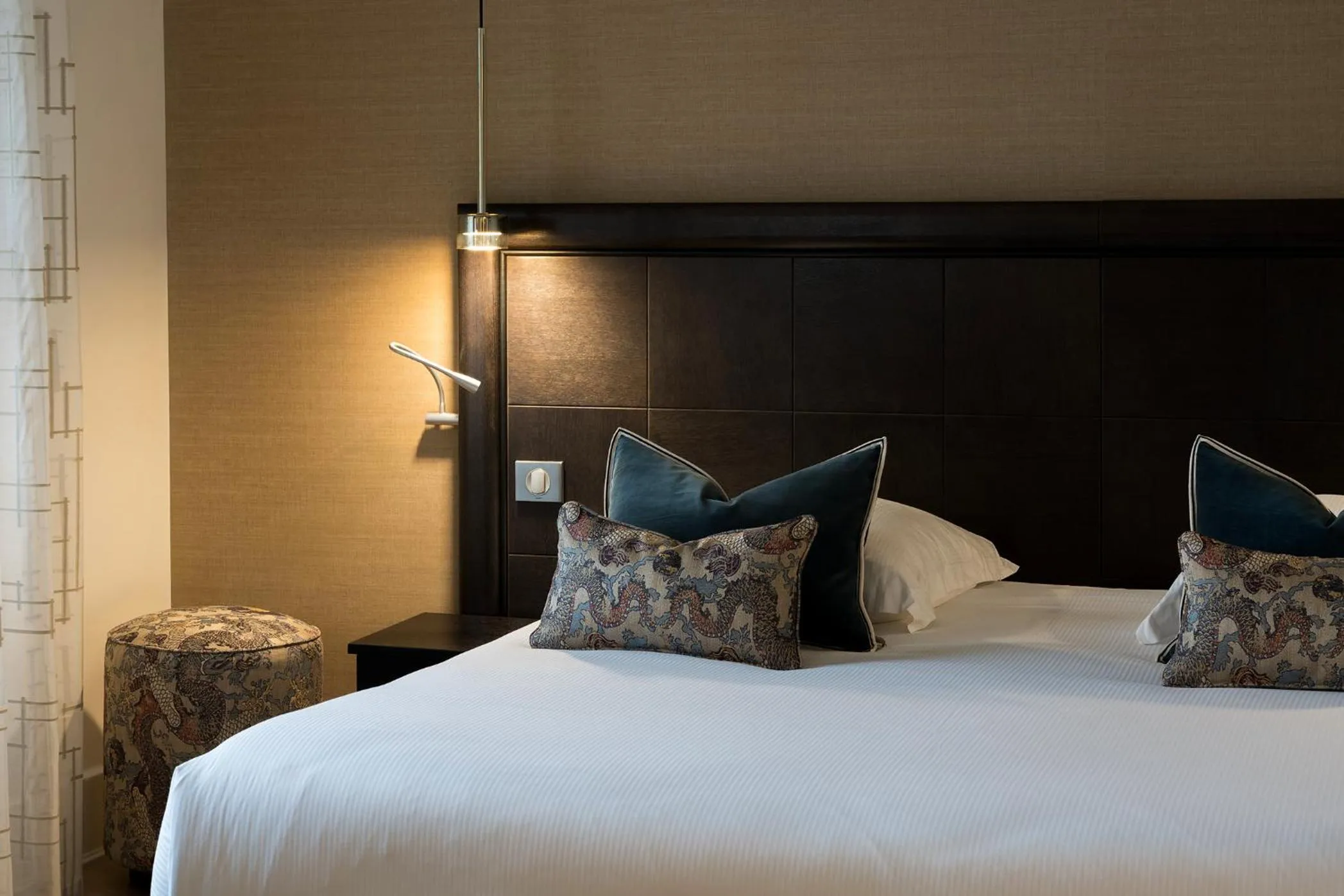 Bed in Hôtel Le Griffon d'Or