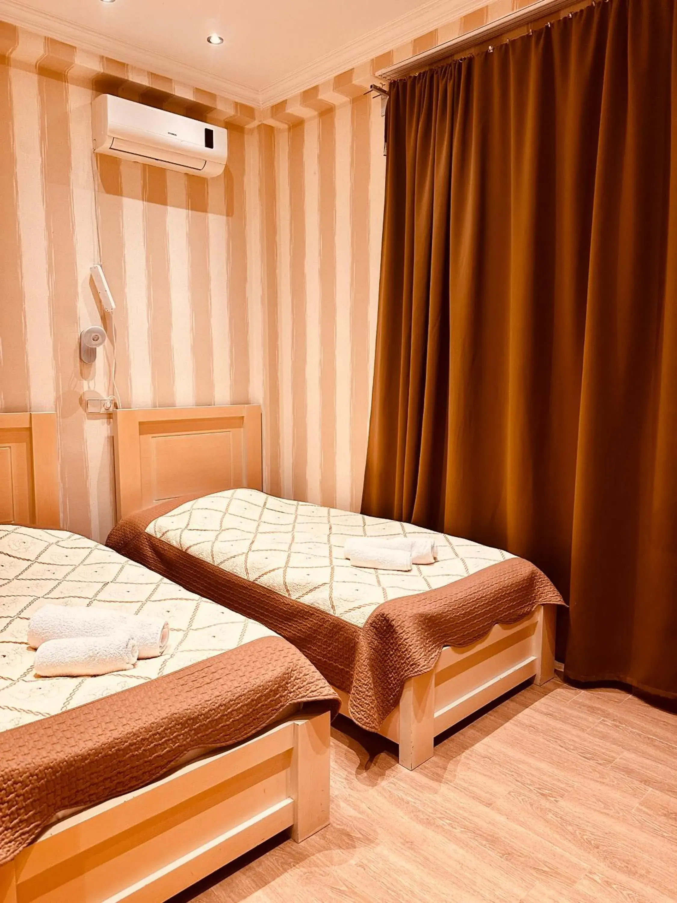 Iceberg Hotel Iceberg Hotel