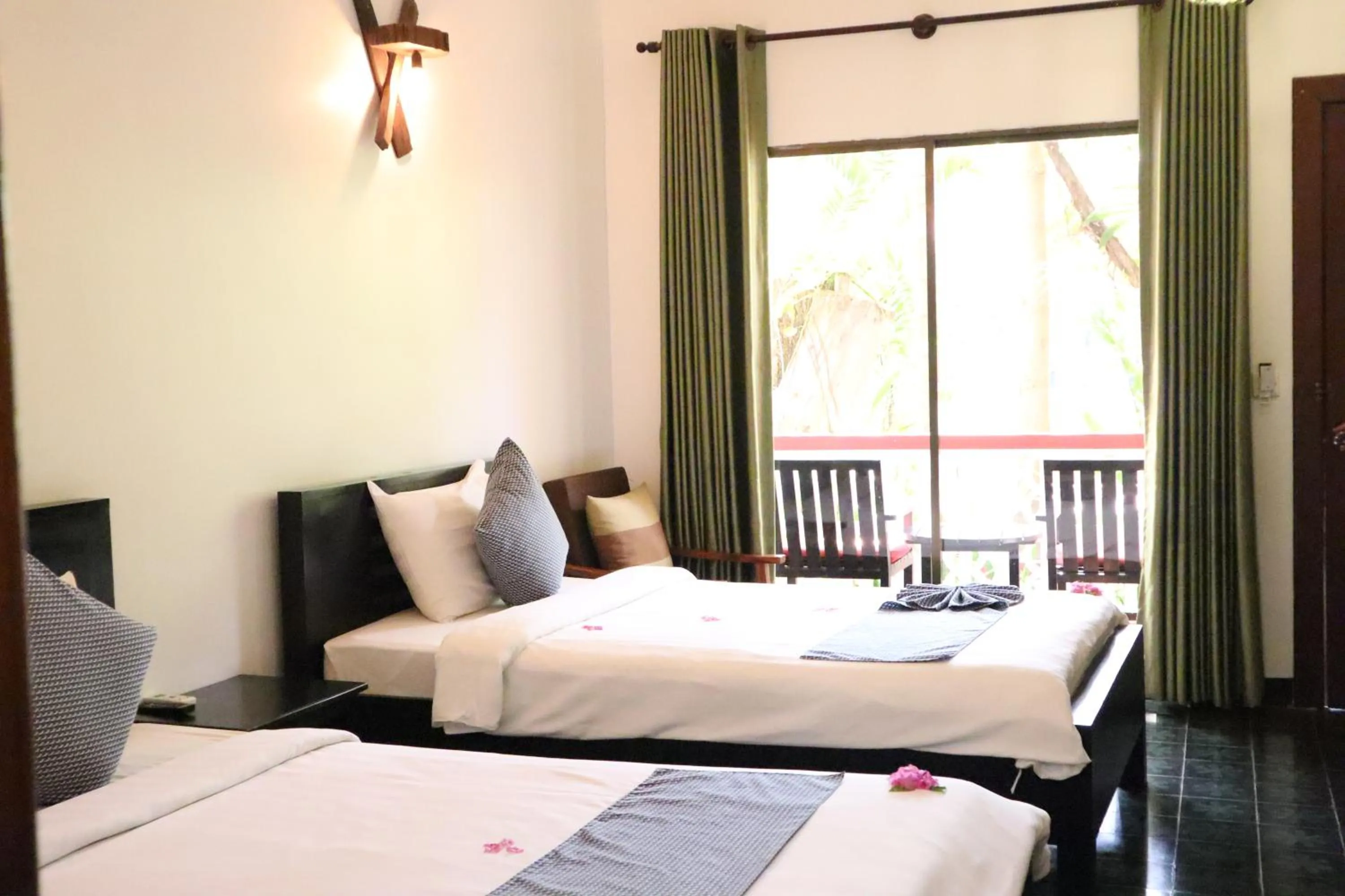 Bedroom, Bed in La Niche D'angkor Boutique Hotel