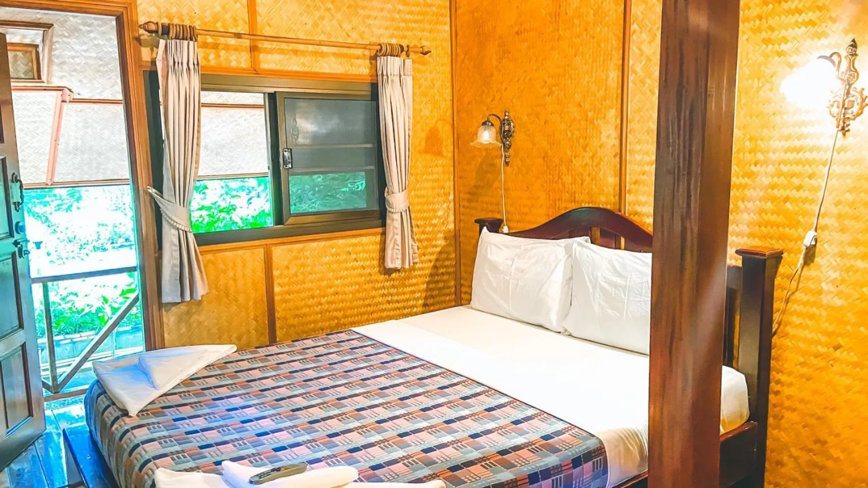 Bedroom, Bed in Faasai Resort & Spa