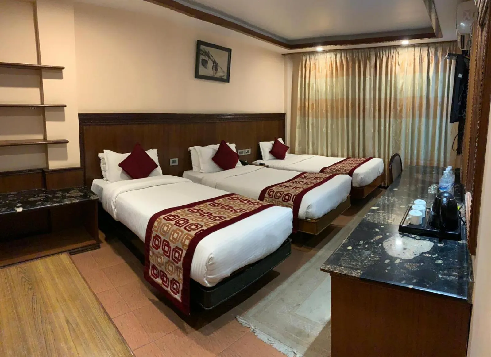 Bed in Hotel Manang - Thamel, Kathmandu
