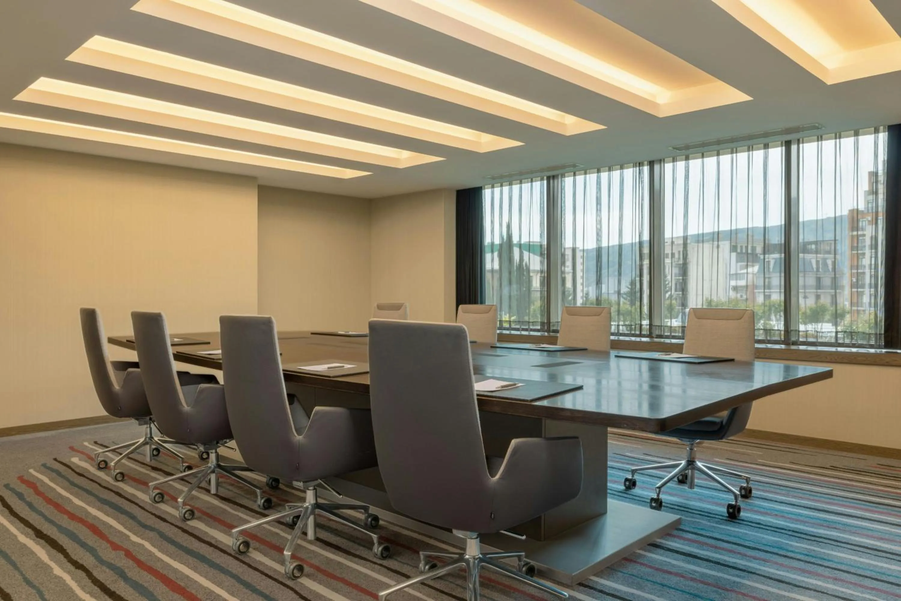 Meeting/conference room in Sheraton Grand Tbilisi Metechi Palace