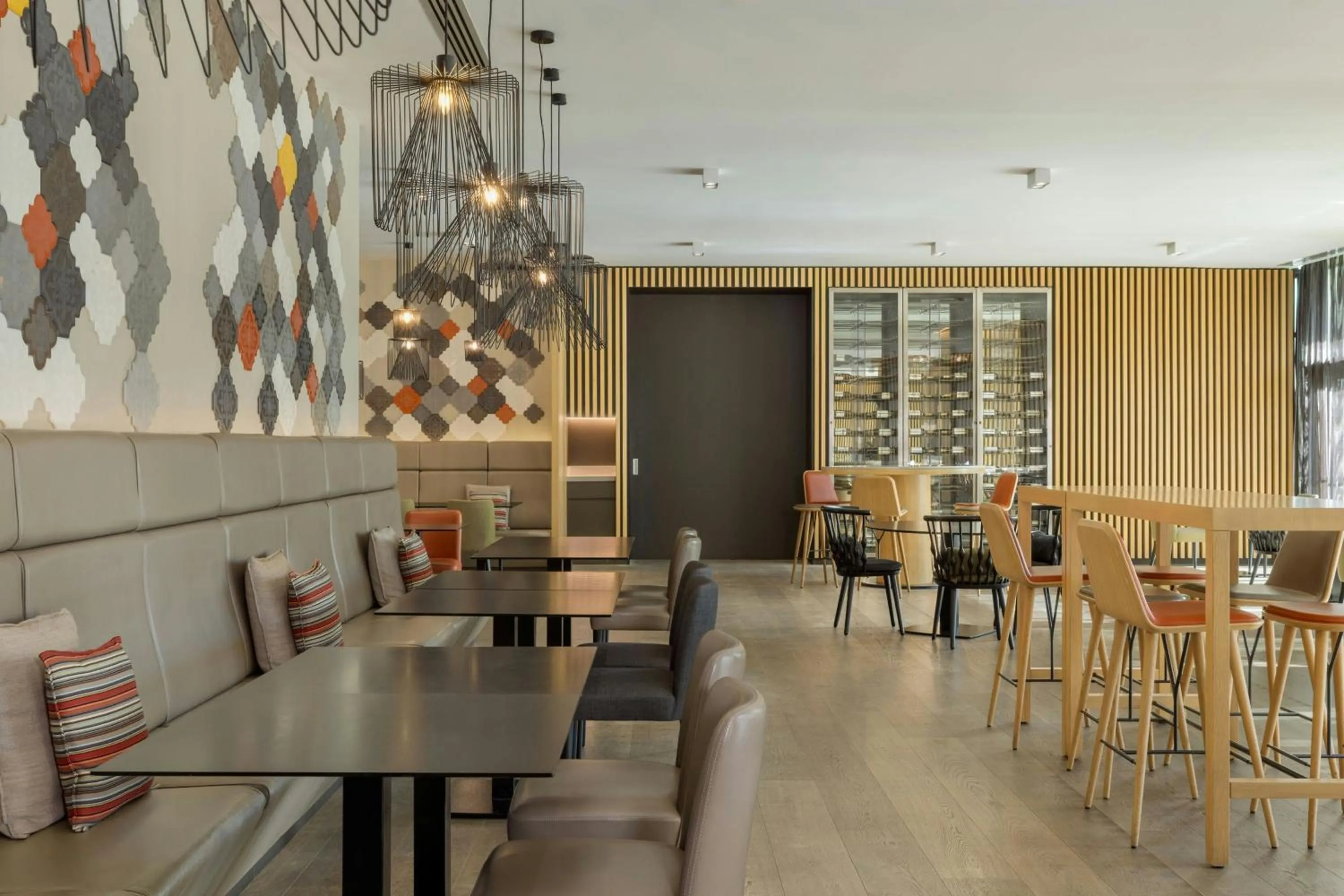 Restaurant/places to eat in Sheraton Grand Tbilisi Metechi Palace