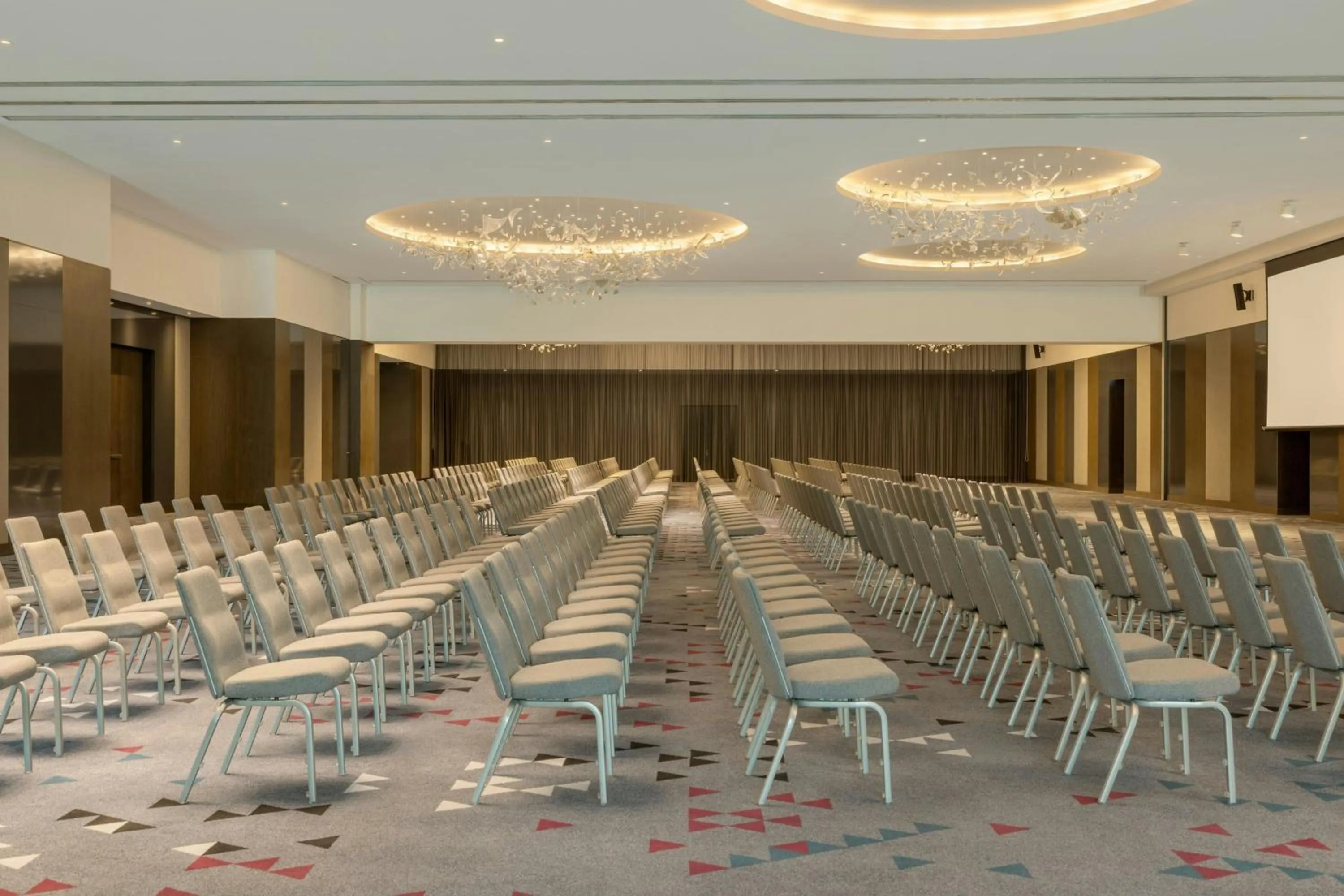 Meeting/conference room in Sheraton Grand Tbilisi Metechi Palace