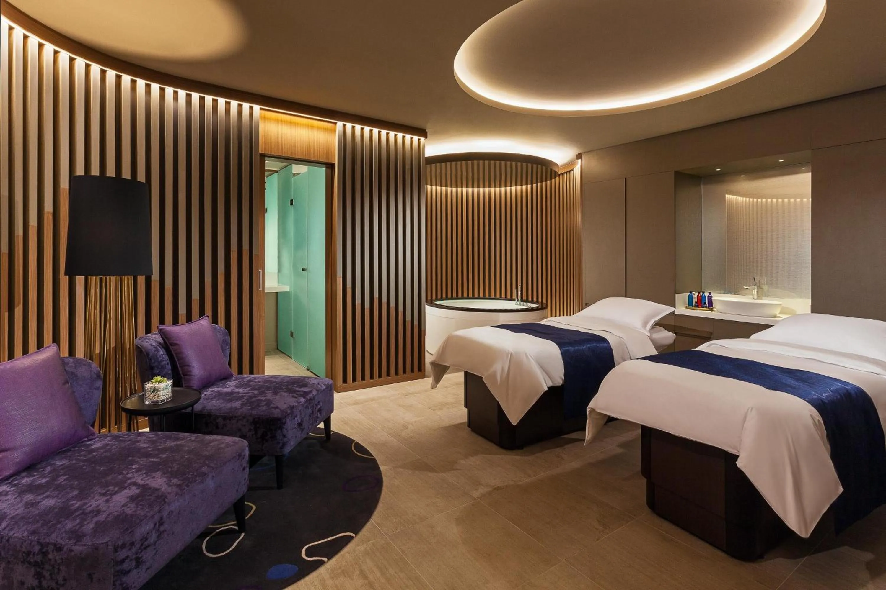 Spa and wellness centre/facilities, Bed in Sheraton Grand Tbilisi Metechi Palace