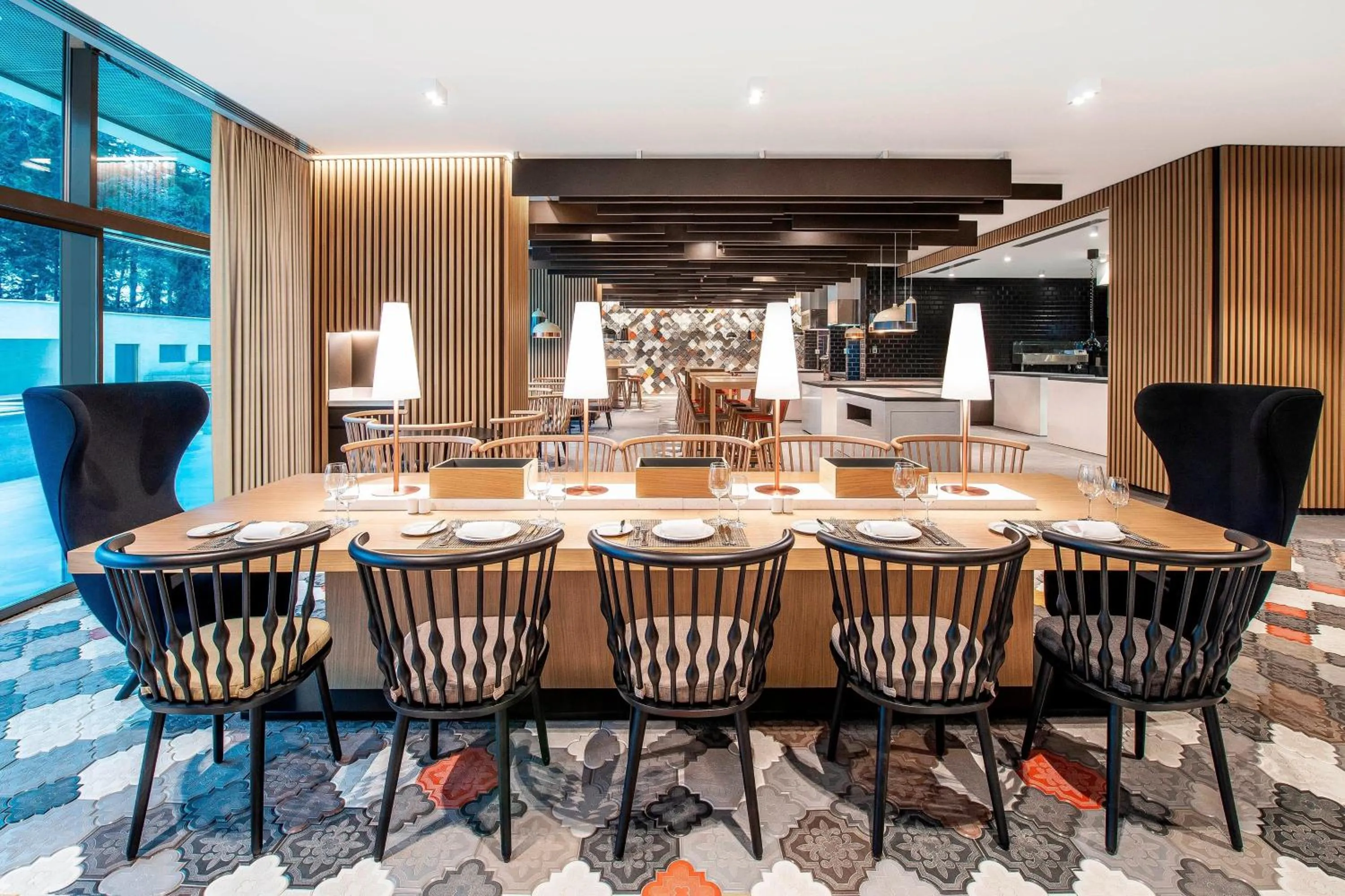 Restaurant/places to eat in Sheraton Grand Tbilisi Metechi Palace