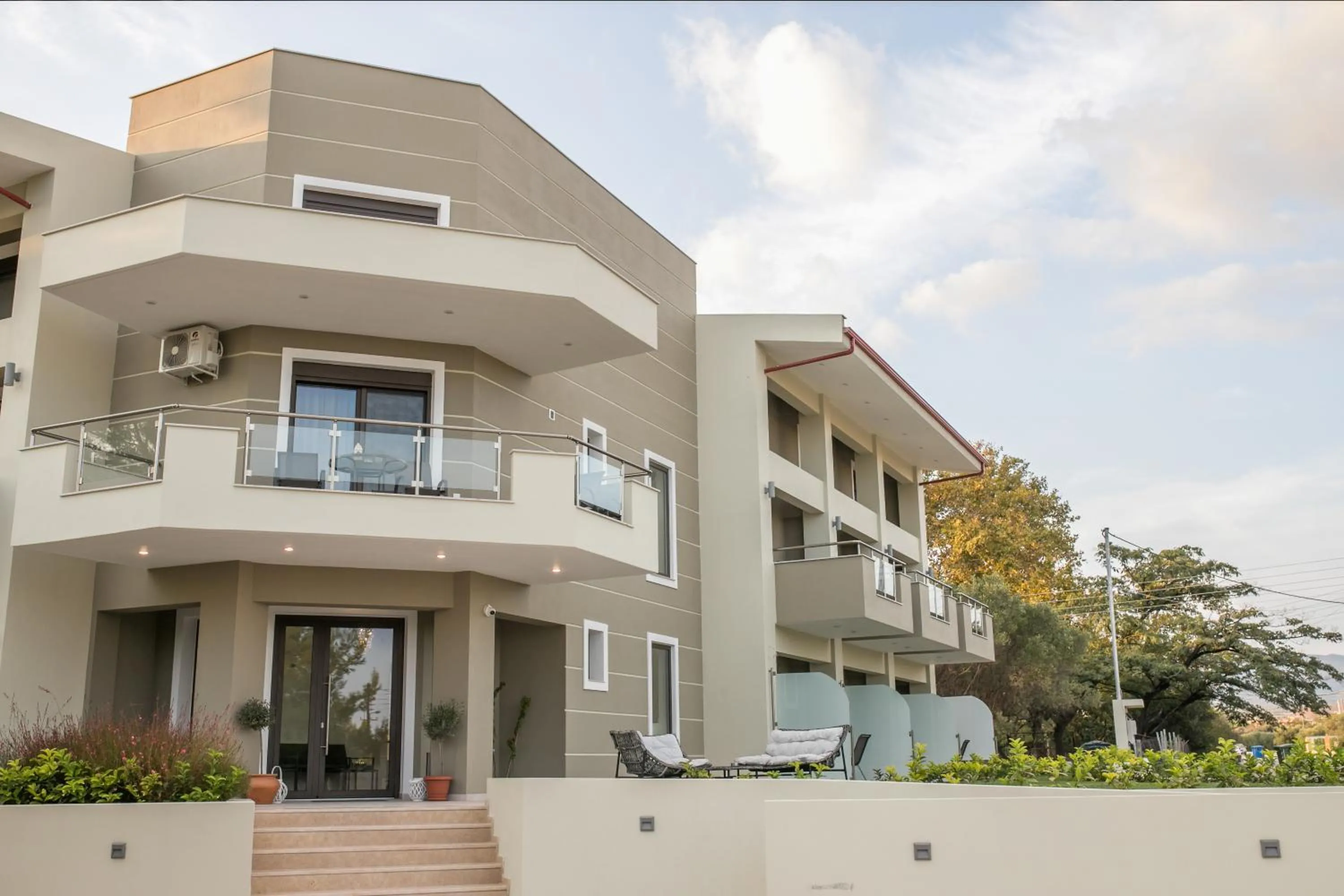 Property building in Gmare