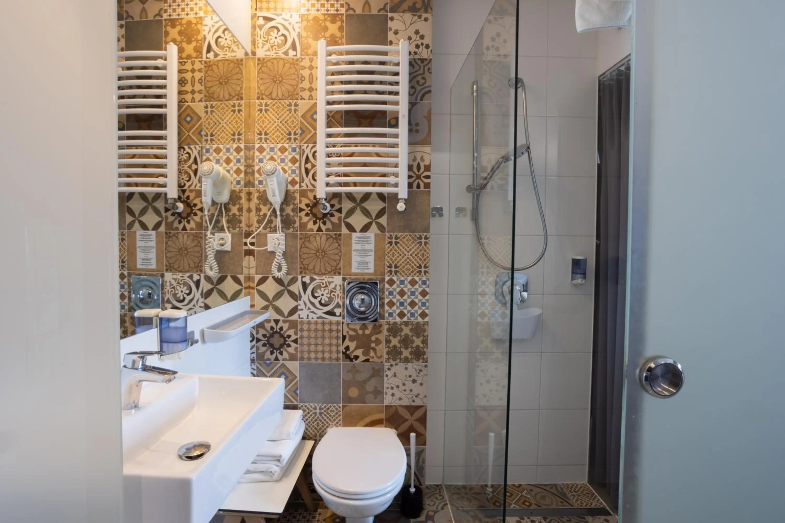 Shower in Hotel Kaliski