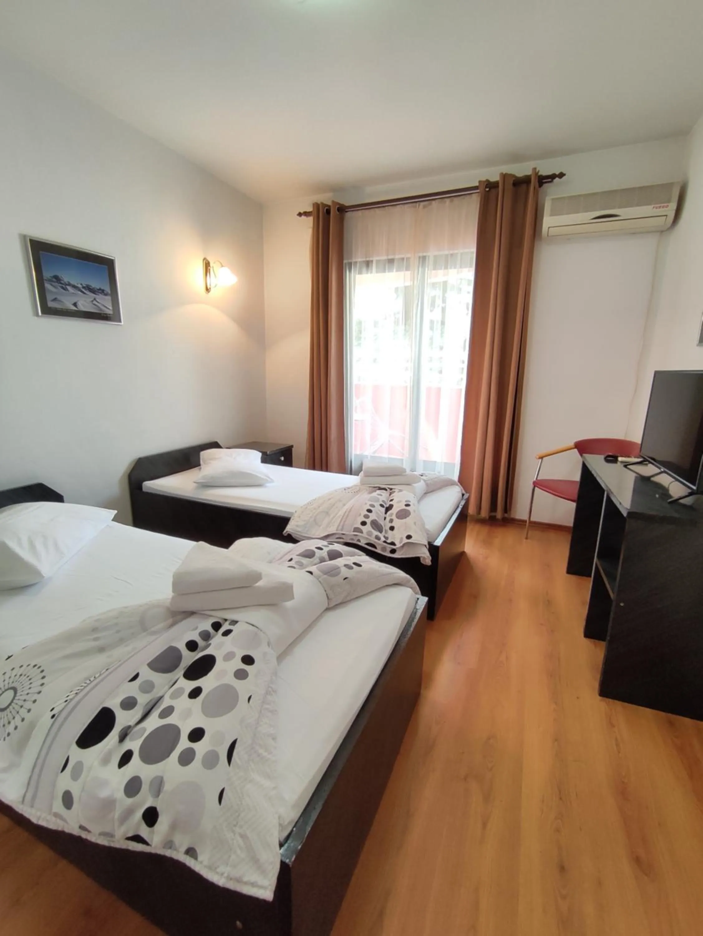 Photo of the whole room, Bed in Hotel Prvan