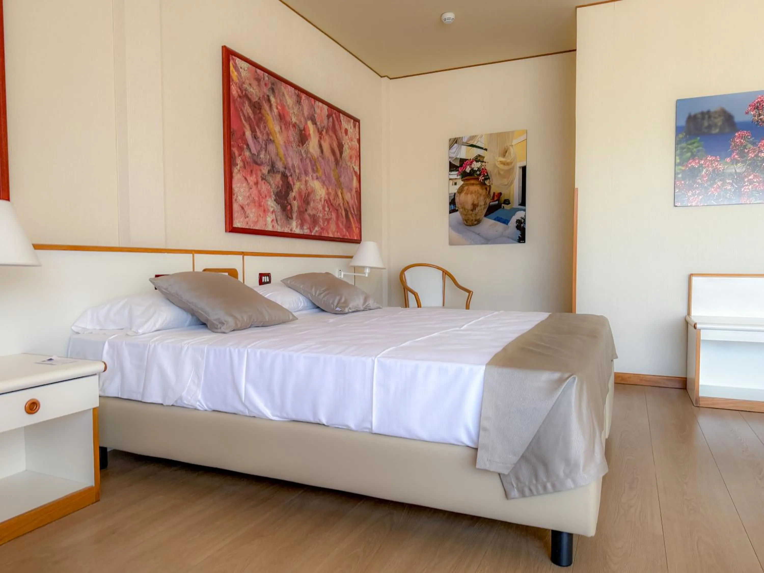 Bed in Hotel Torre Normanna