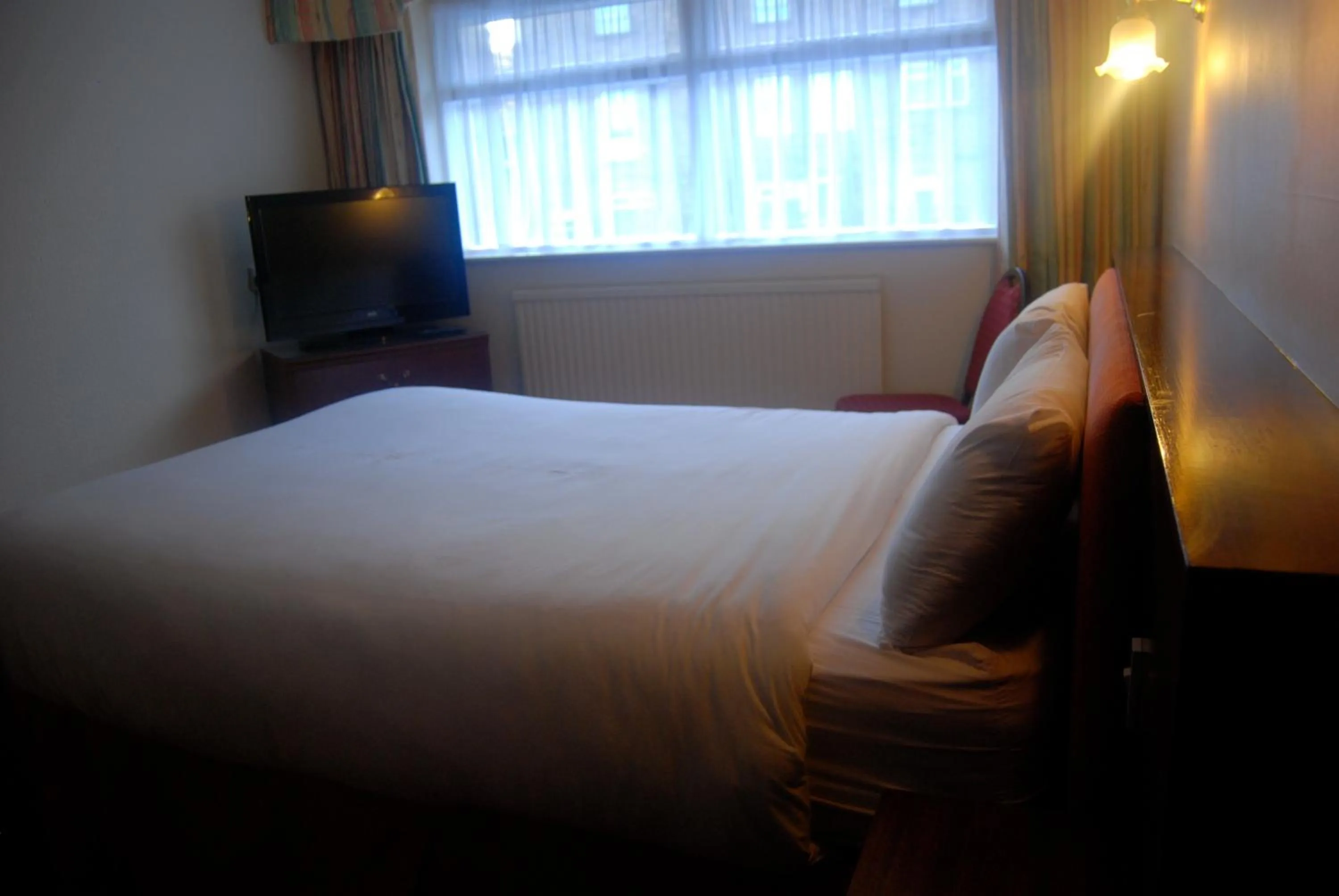 Day, Bed in Brecon Hotel Sheffield Rotherham