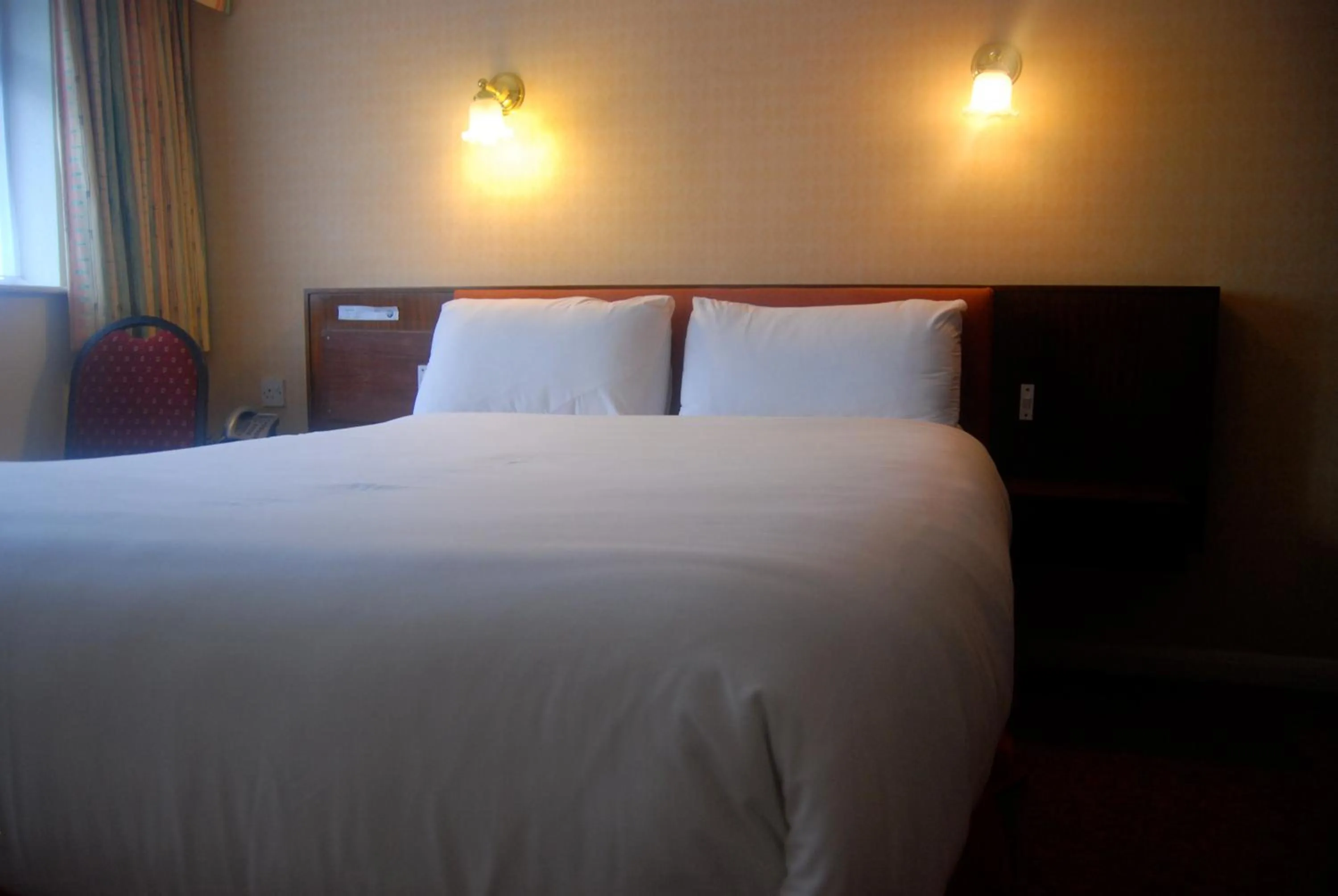 Bed in Brecon Hotel Sheffield Rotherham