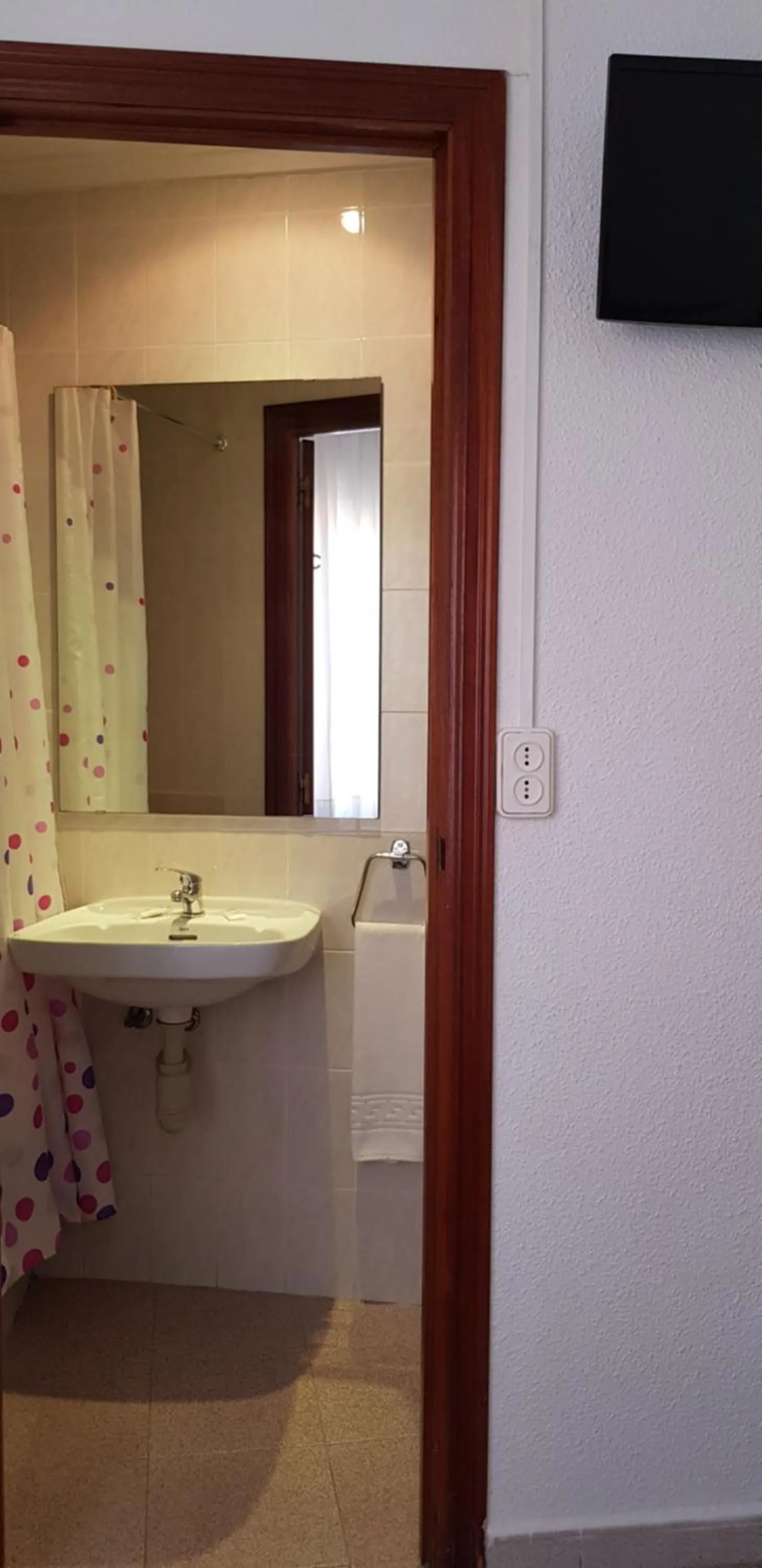 Bathroom in Pension Salamanca