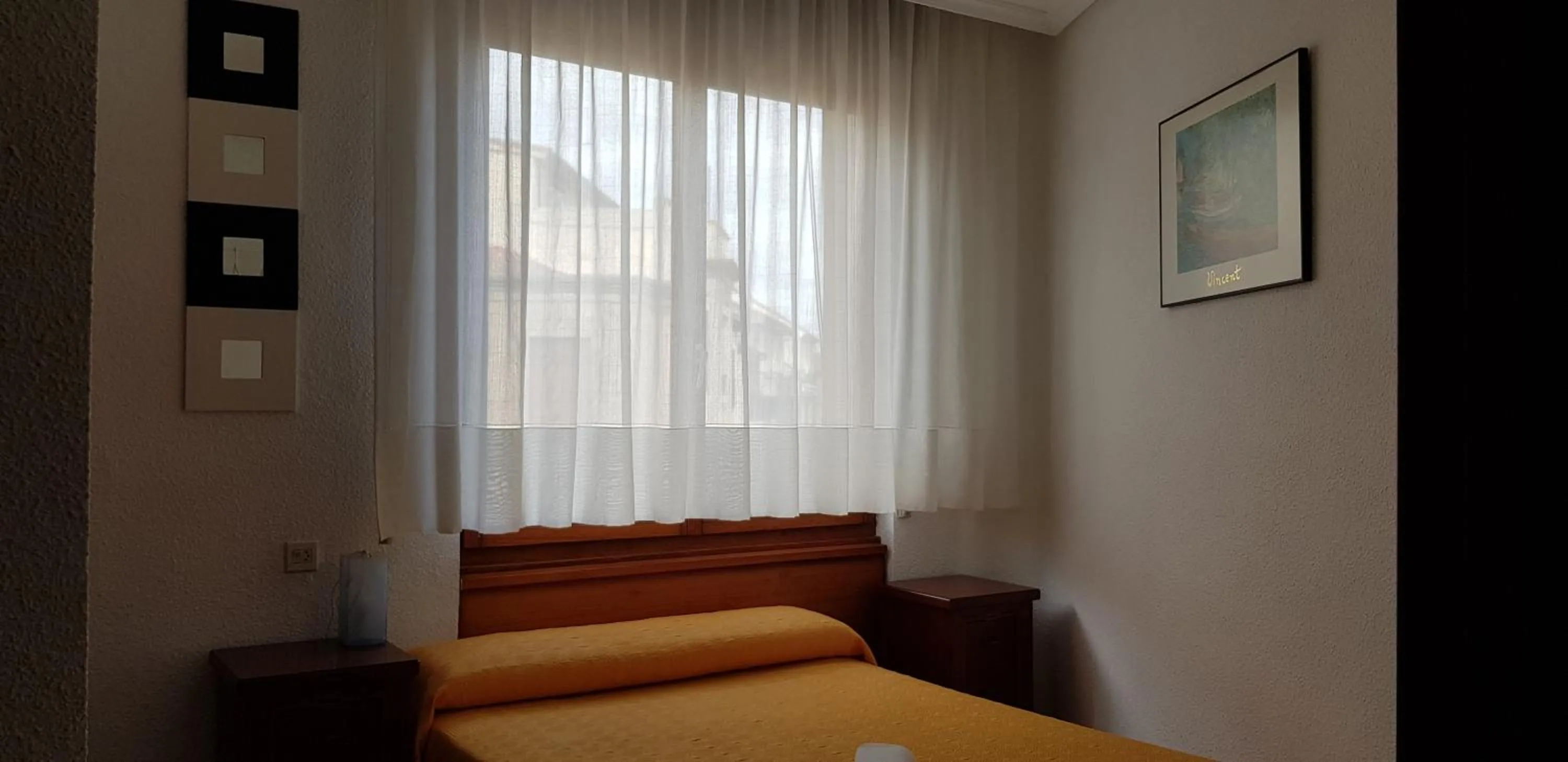 Bed in Pension Salamanca