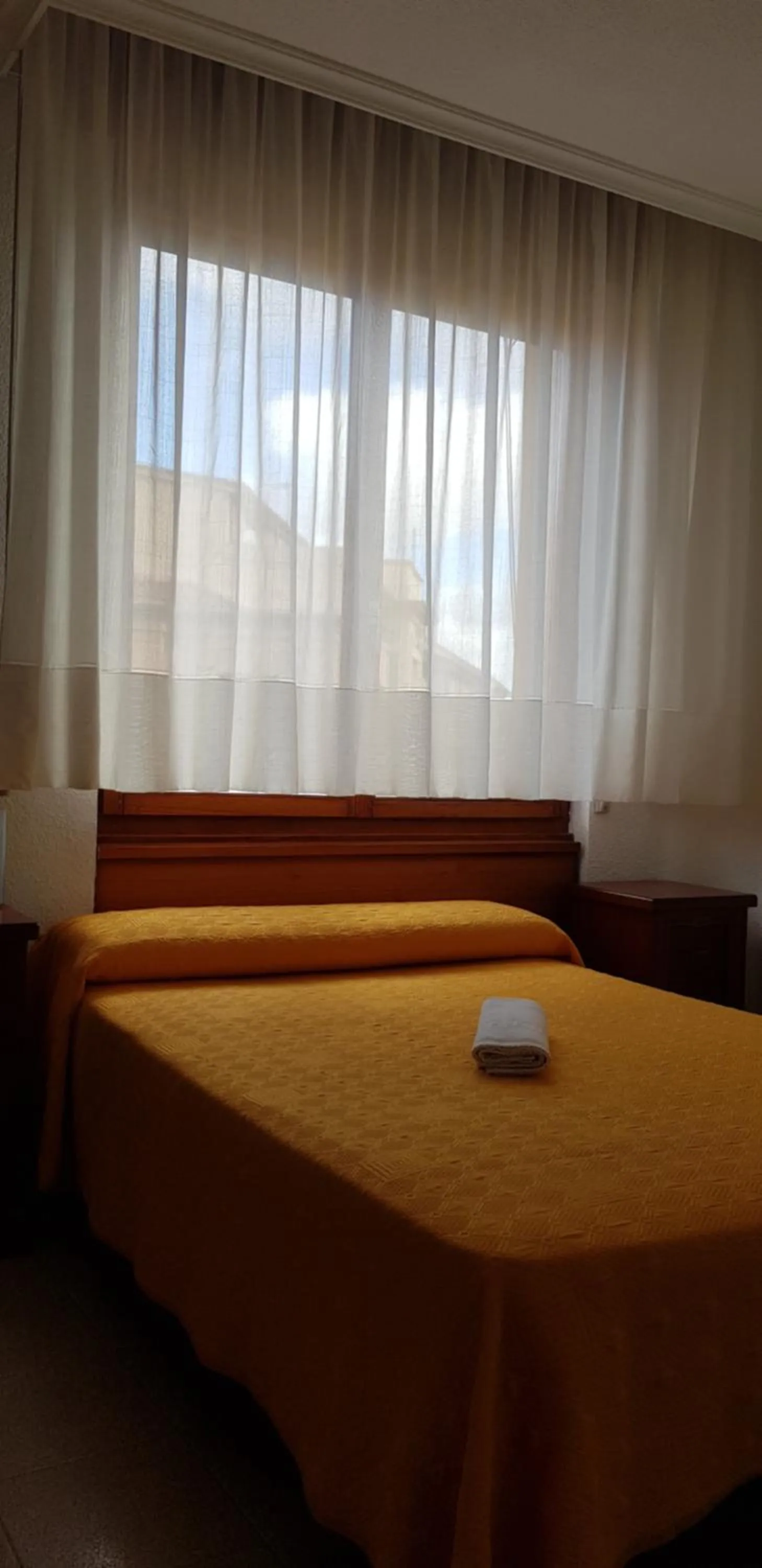 Bed in Pension Salamanca