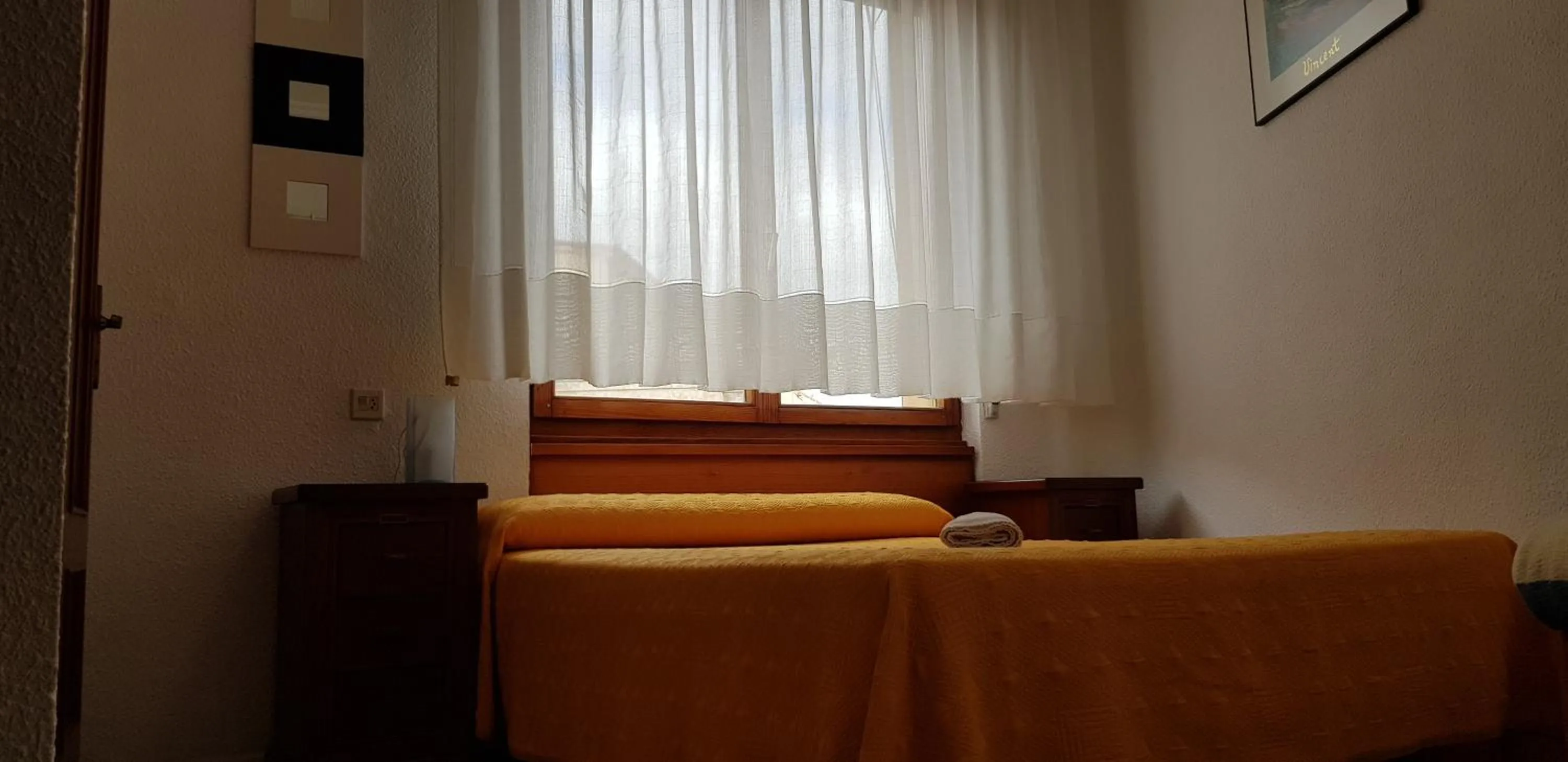 Bedroom, Bed in Pension Salamanca