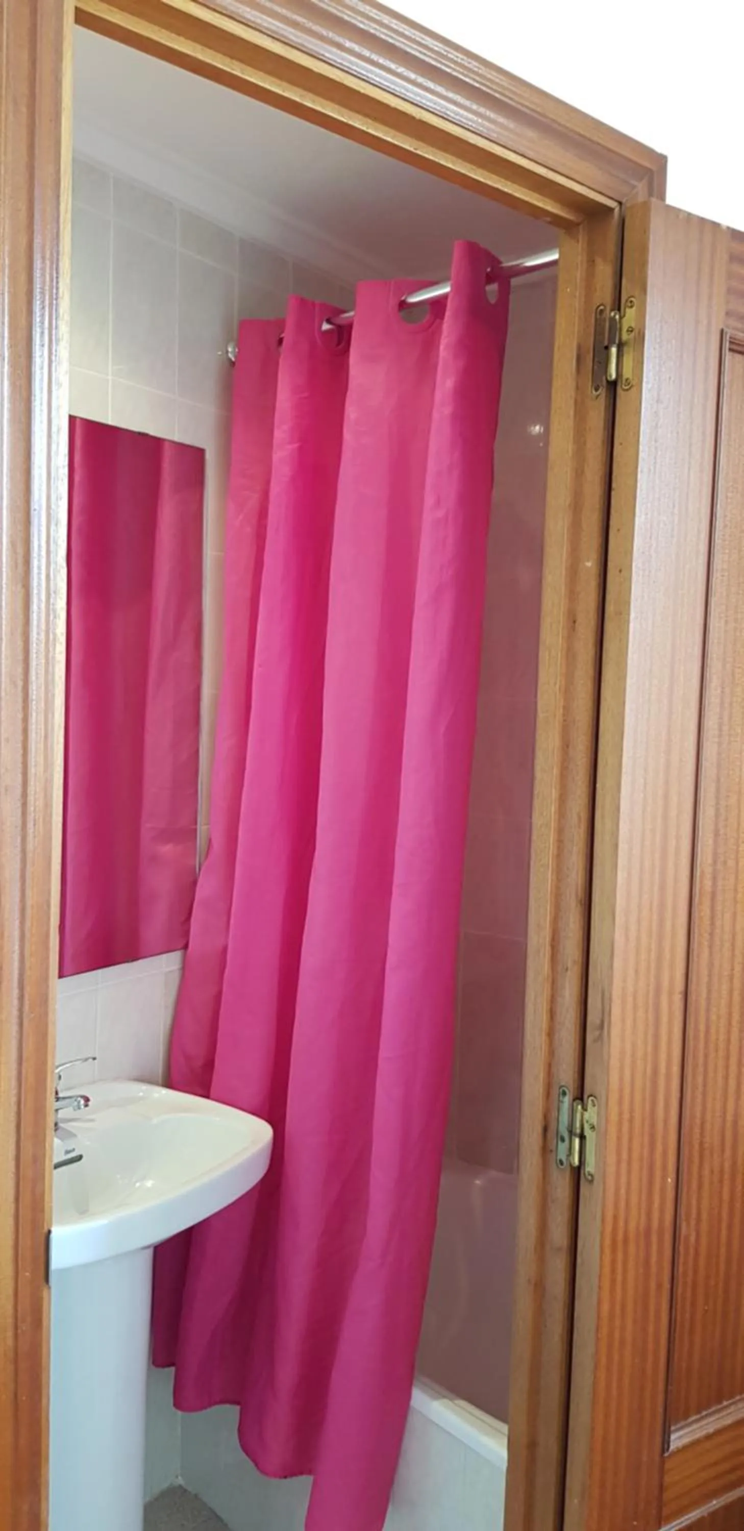 Bathroom in Pension Salamanca