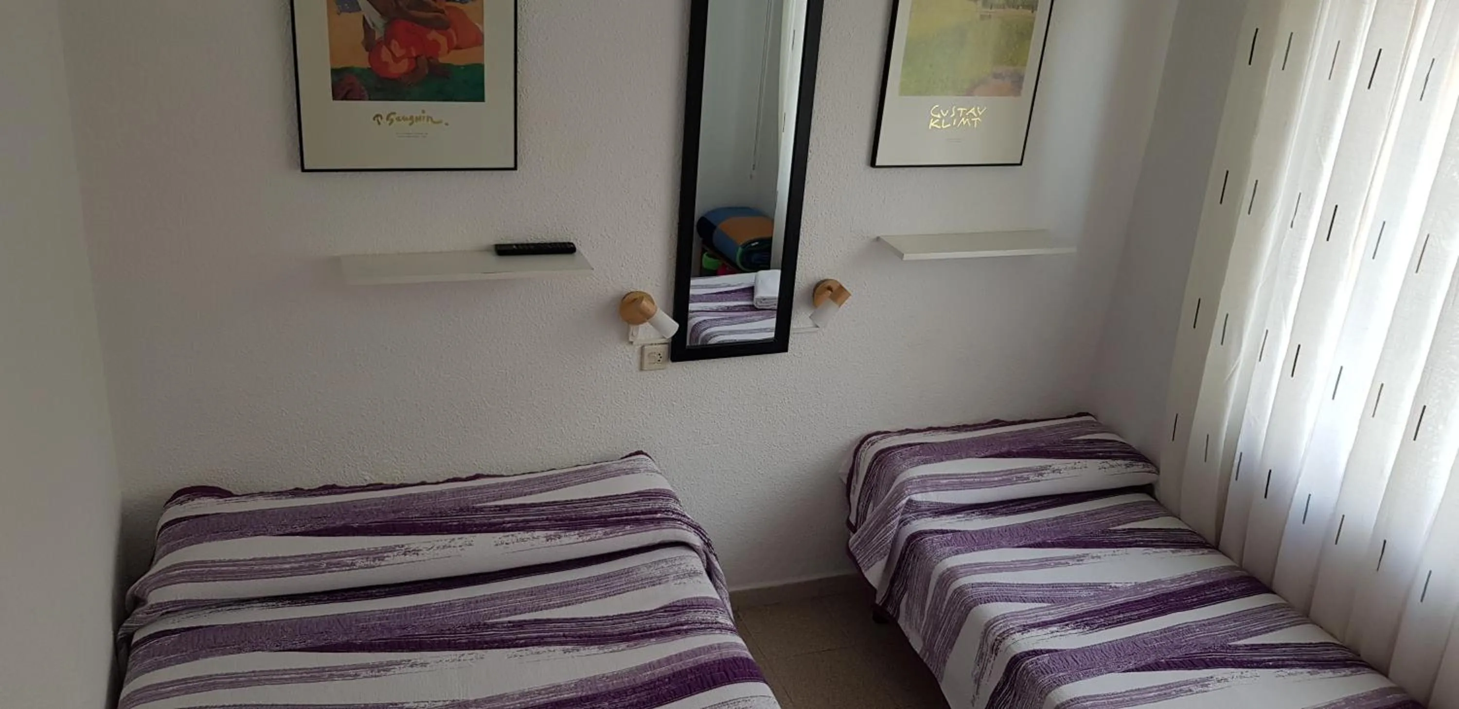 Bed in Pension Salamanca