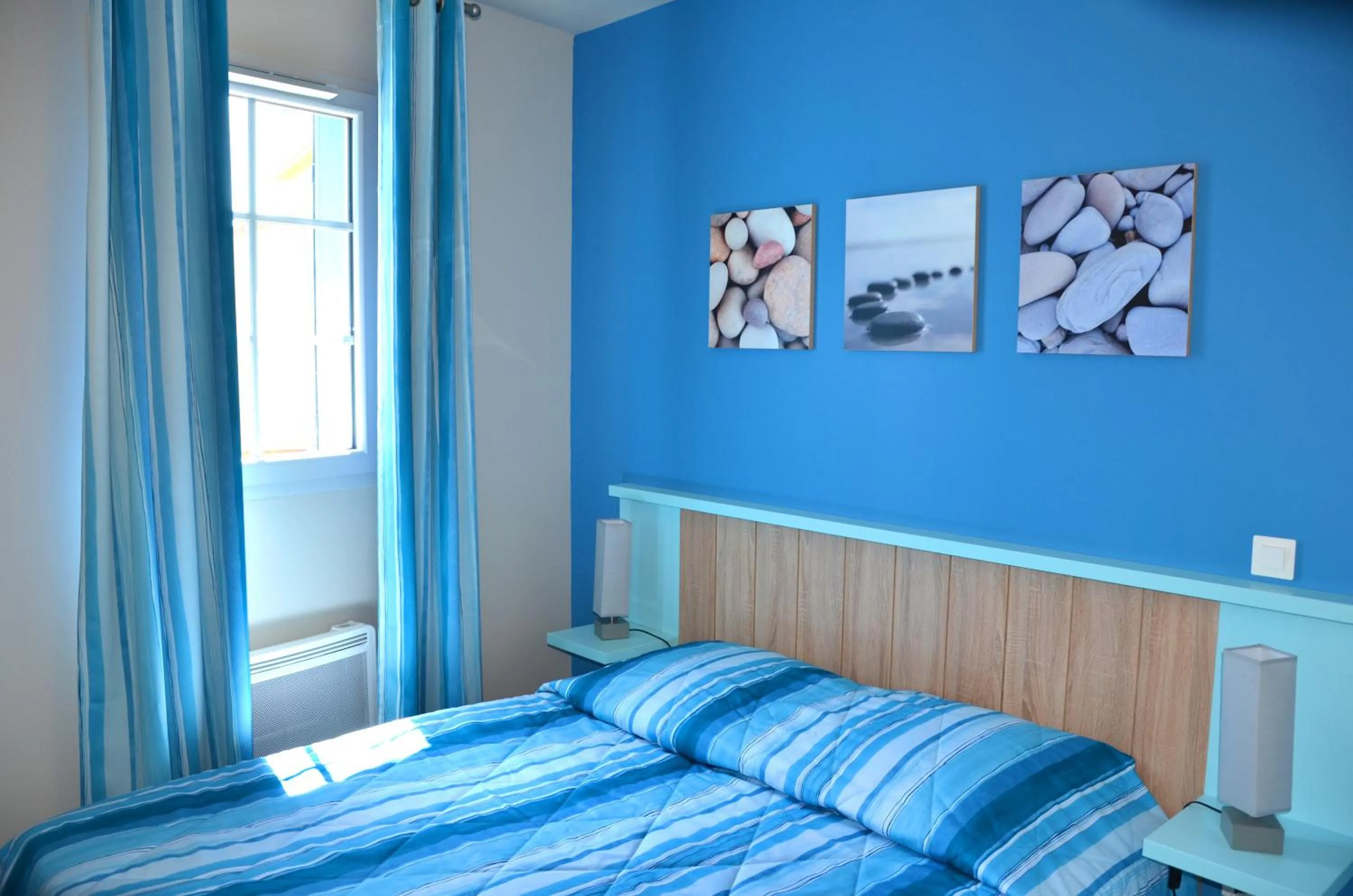Bedroom, Bed in Lagrange Grand Bleu Vacances – Résidence La Grenadine