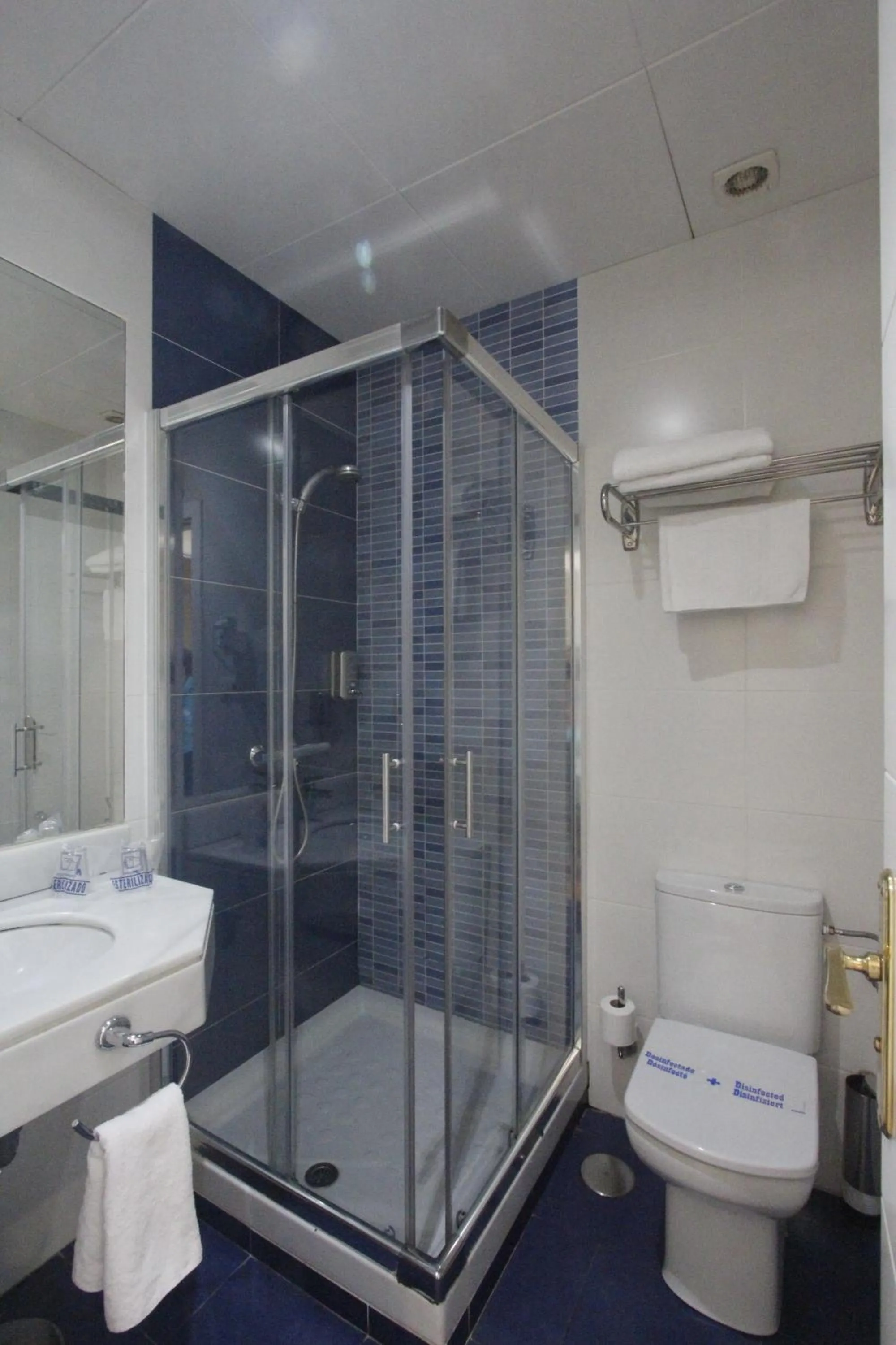 Bathroom in Rincón de Gran Vía