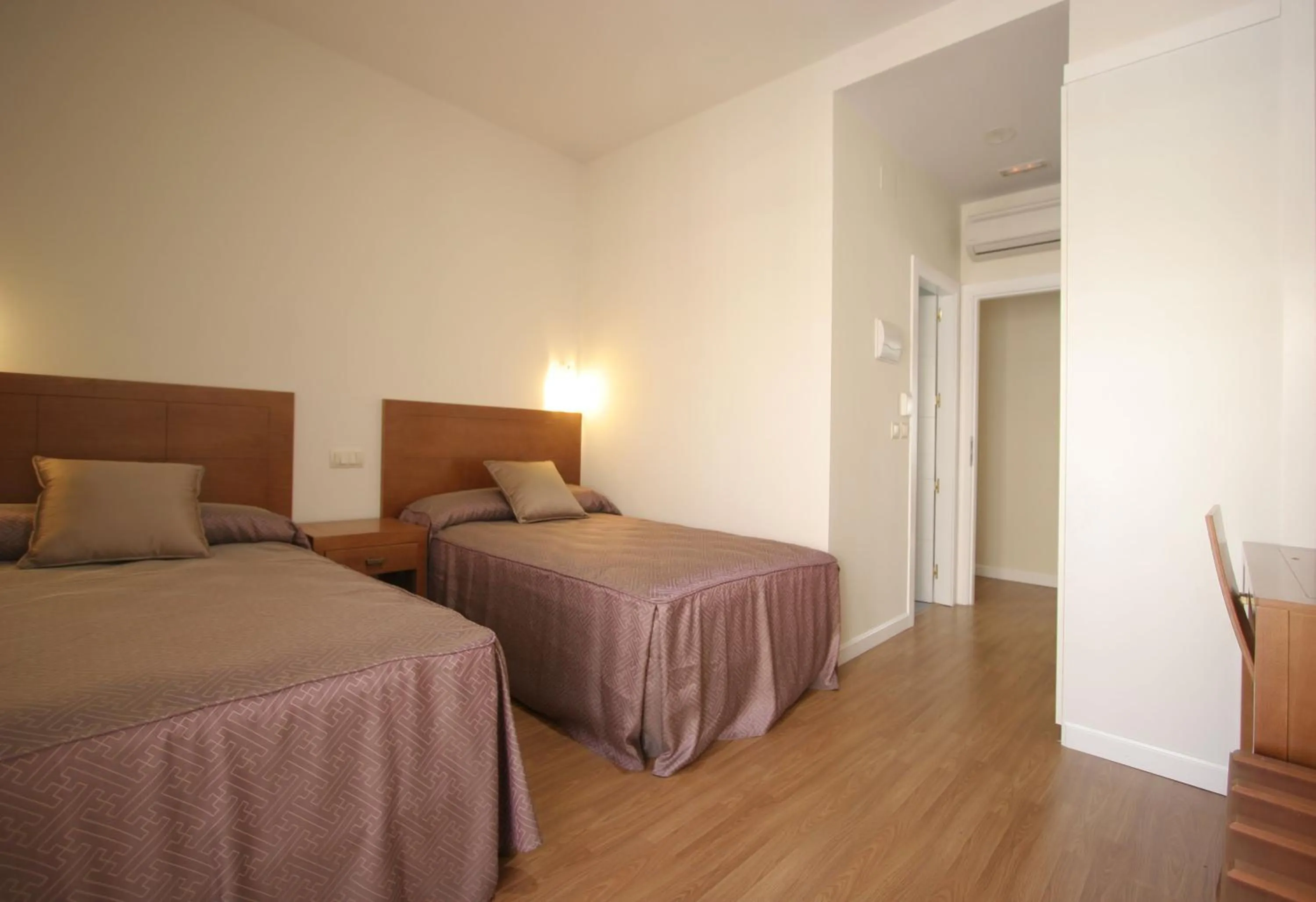 Photo of the whole room, Bed in Rincón de Gran Vía