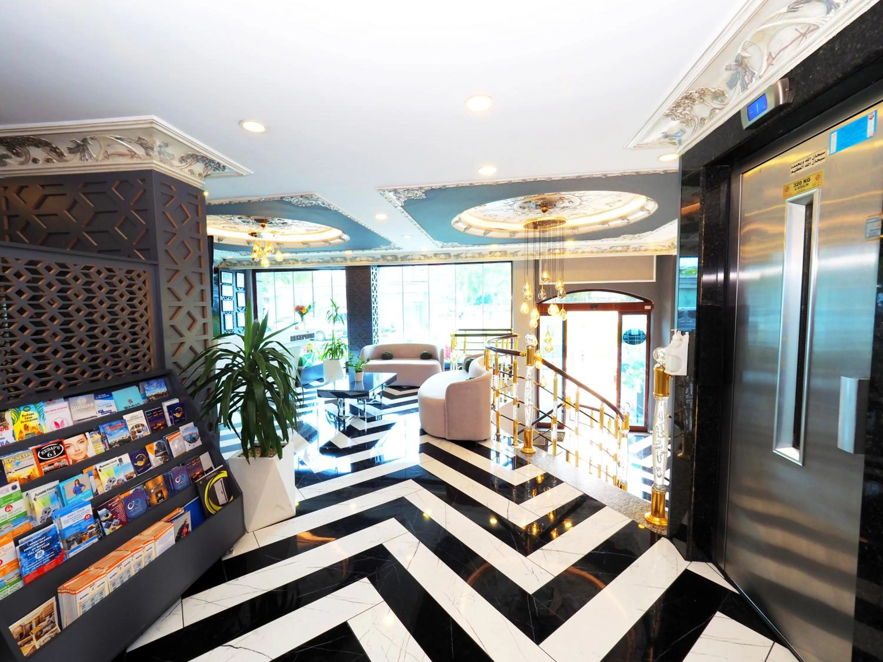 Library in Grand Best Nobel Hotel 2 İstanbul